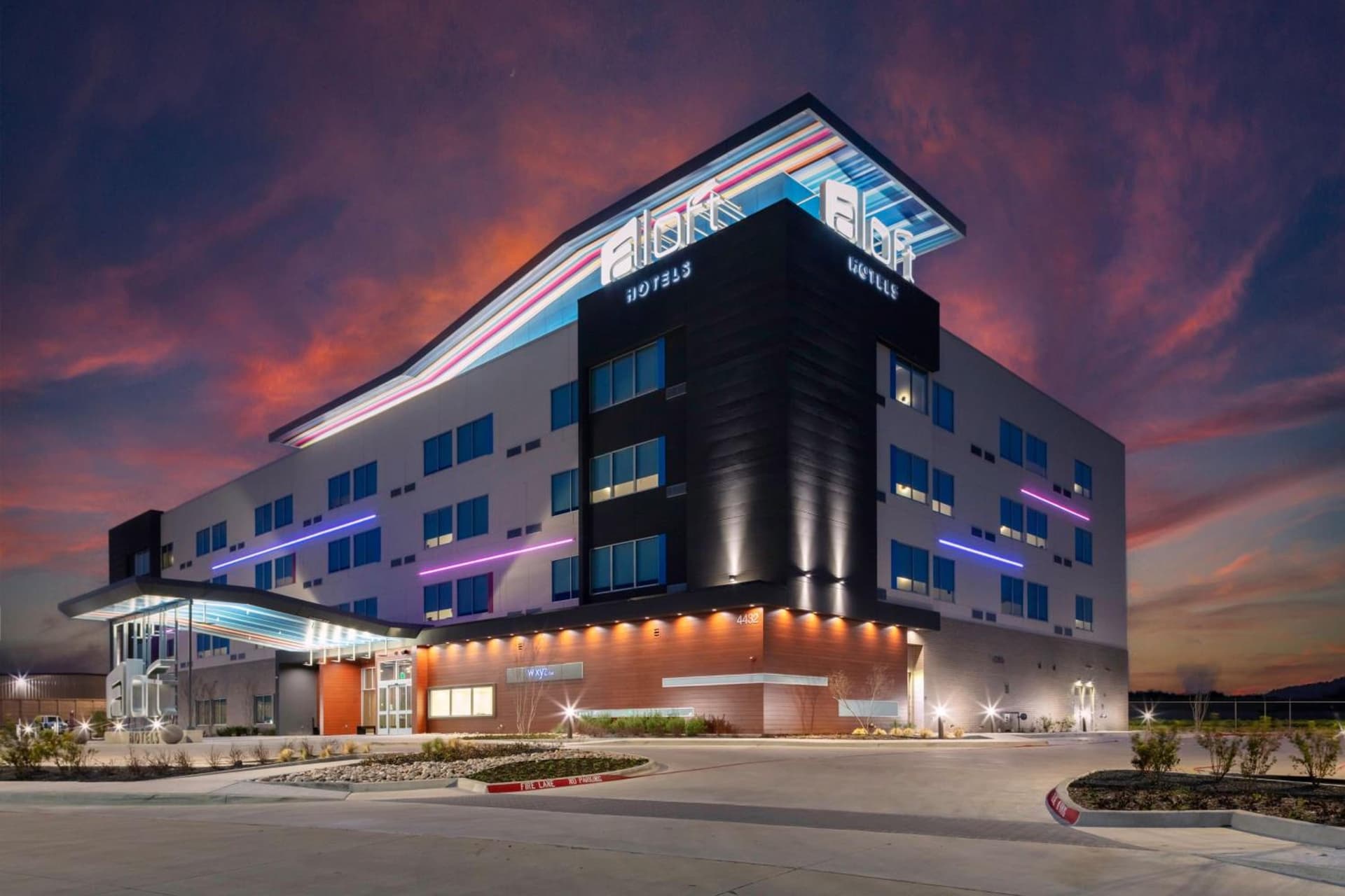 Aloft Dallas Arlington South interior in Arlington, TX — gallery photo 2