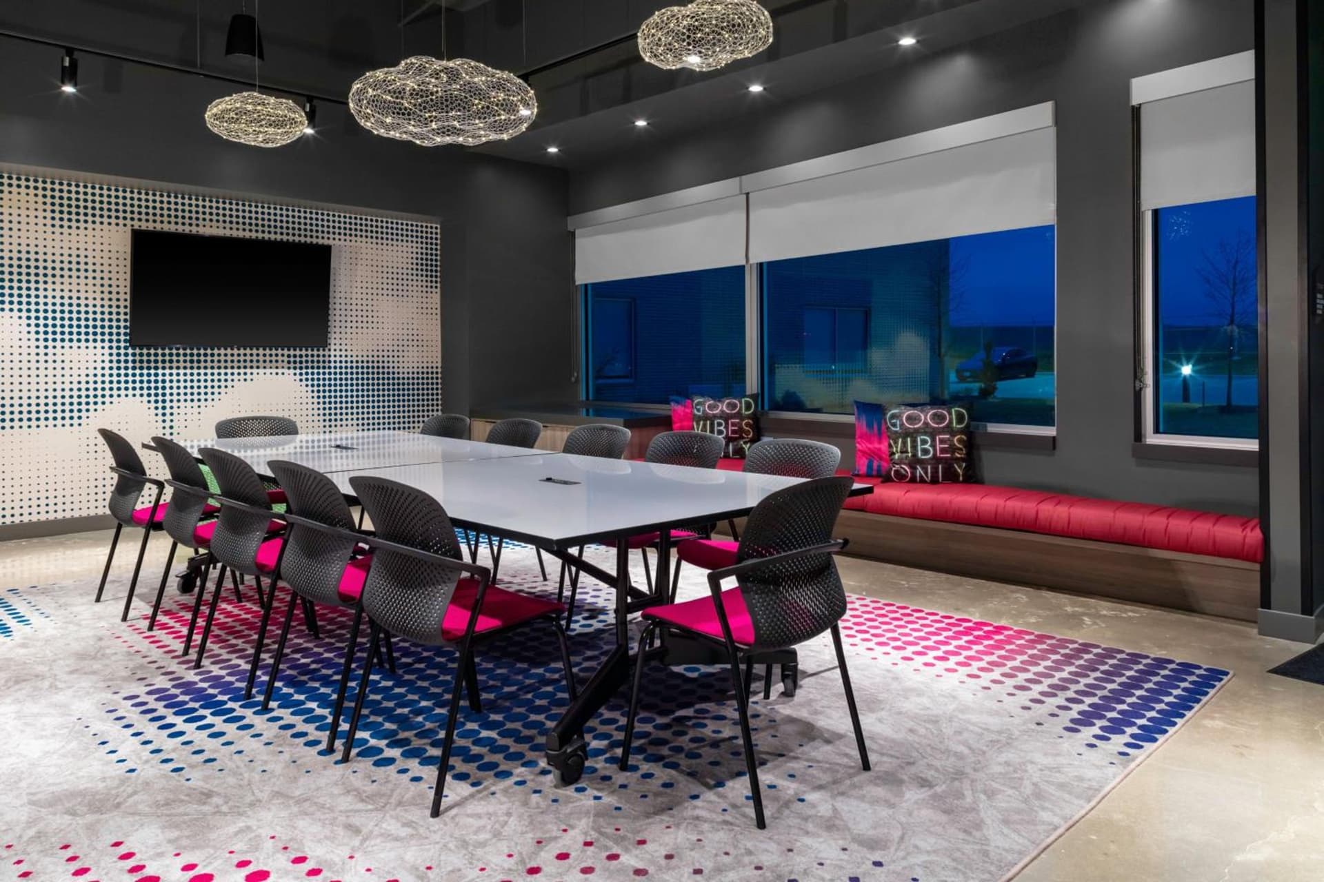 Aloft by Marriott Dallas Arlington South gallery photo in Arlington, TX — image 11