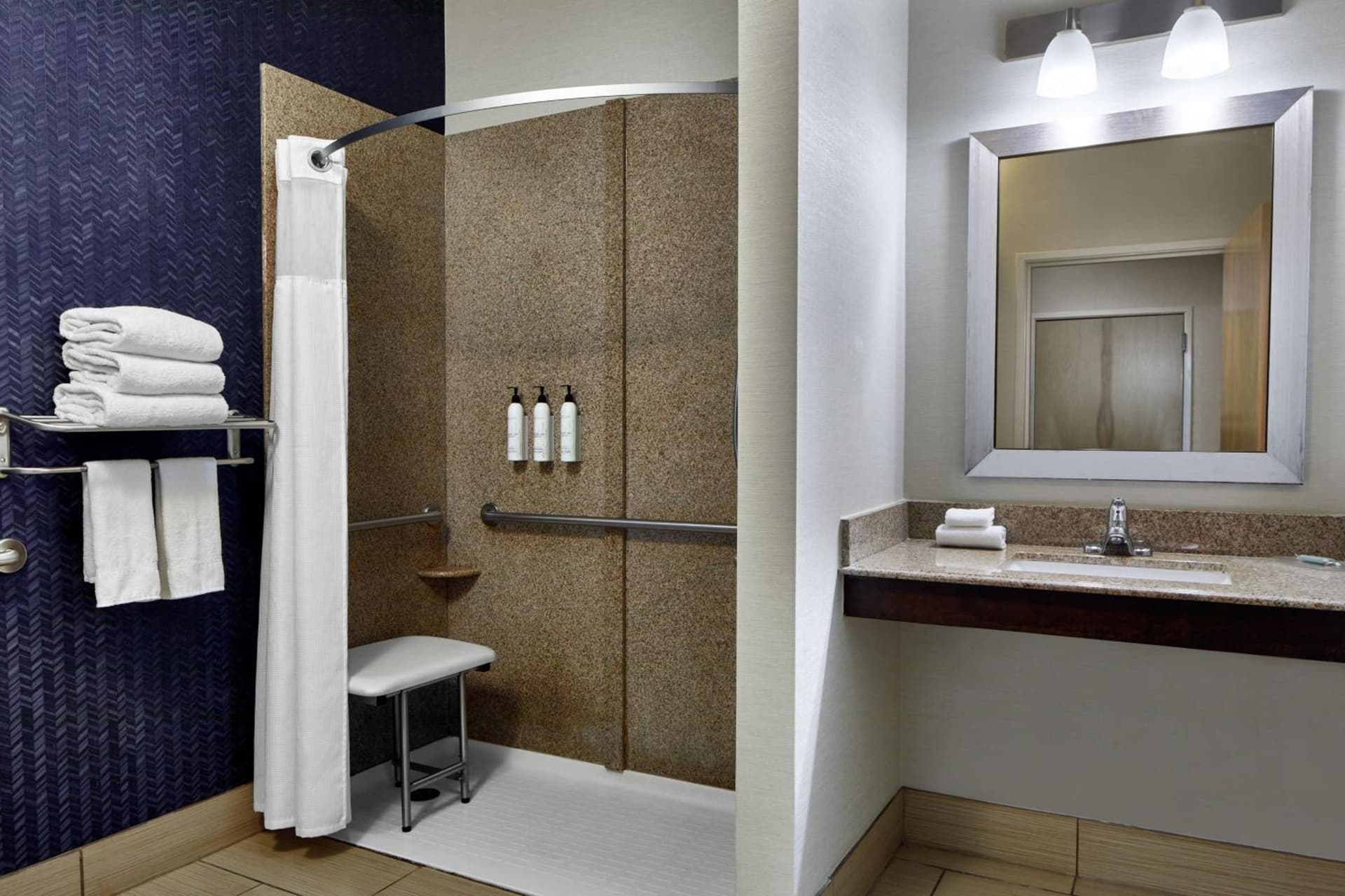 Fairfield Inn & Suites by Marriott Gainesville gallery photo in Gainesville, GA — image 19