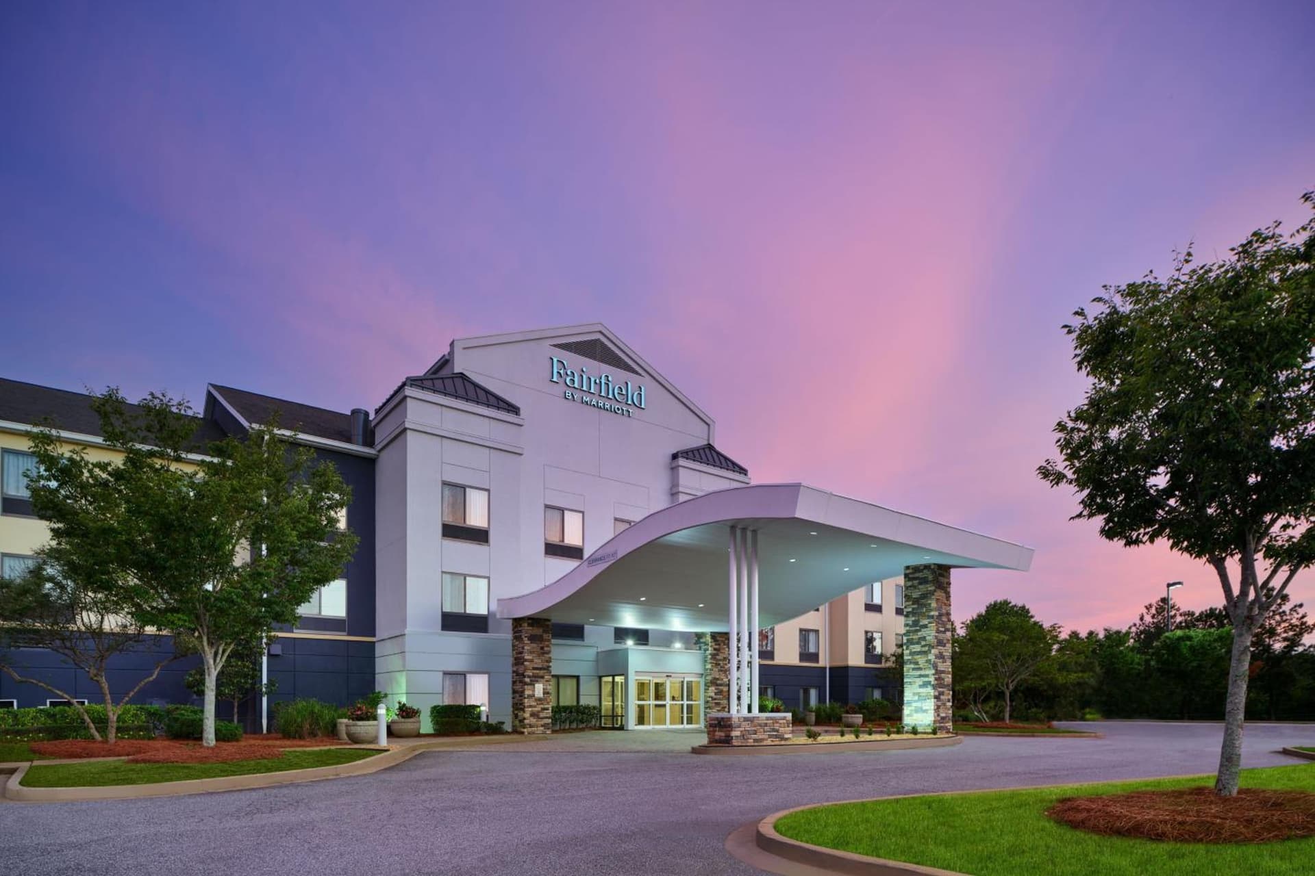 Fairfield Inn & Suites Auburn Opelika interior in Opelika, AL — gallery photo 2