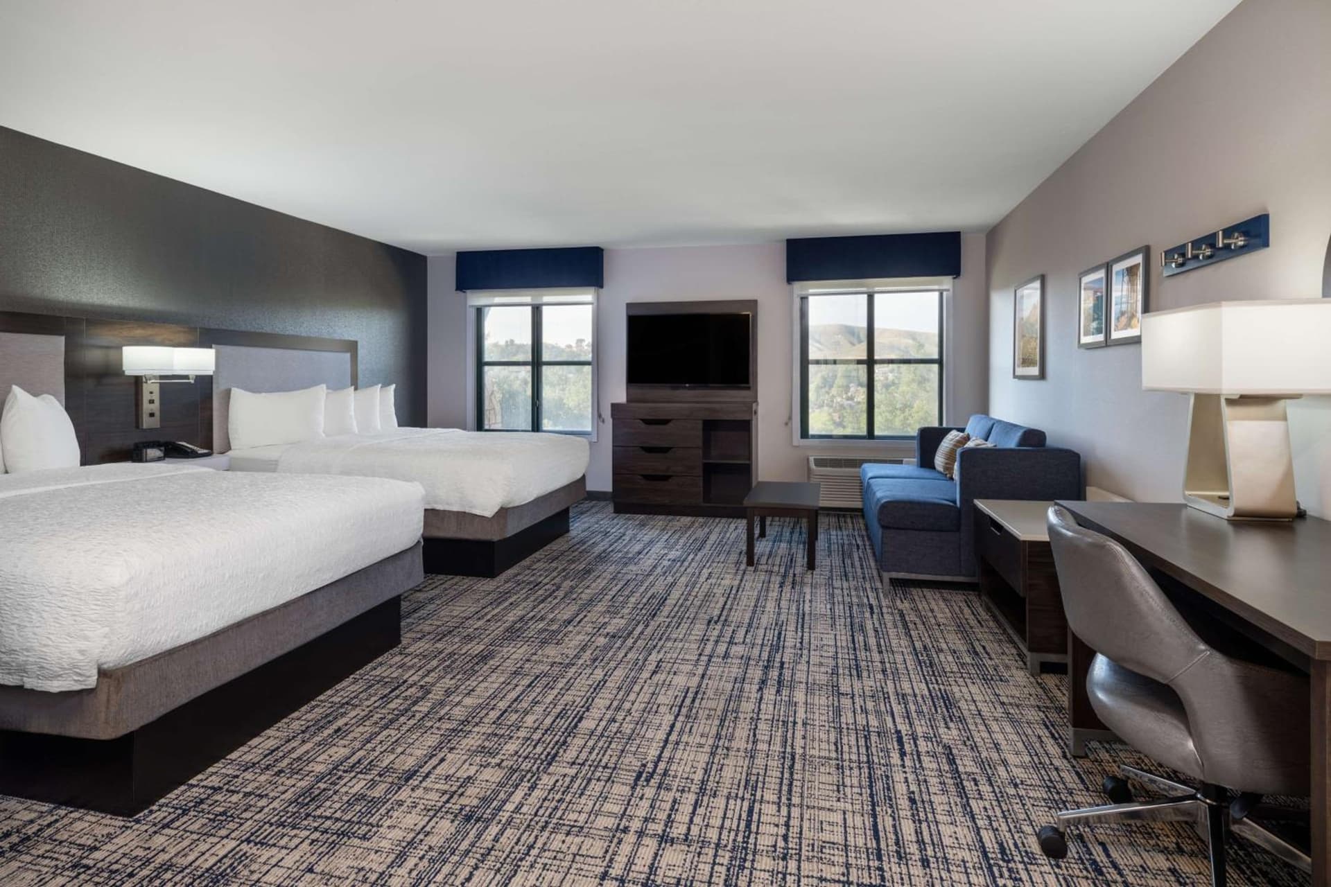 Hampton Inn & Suites Agoura Hills gallery photo in Agoura Hills, CA — image 9