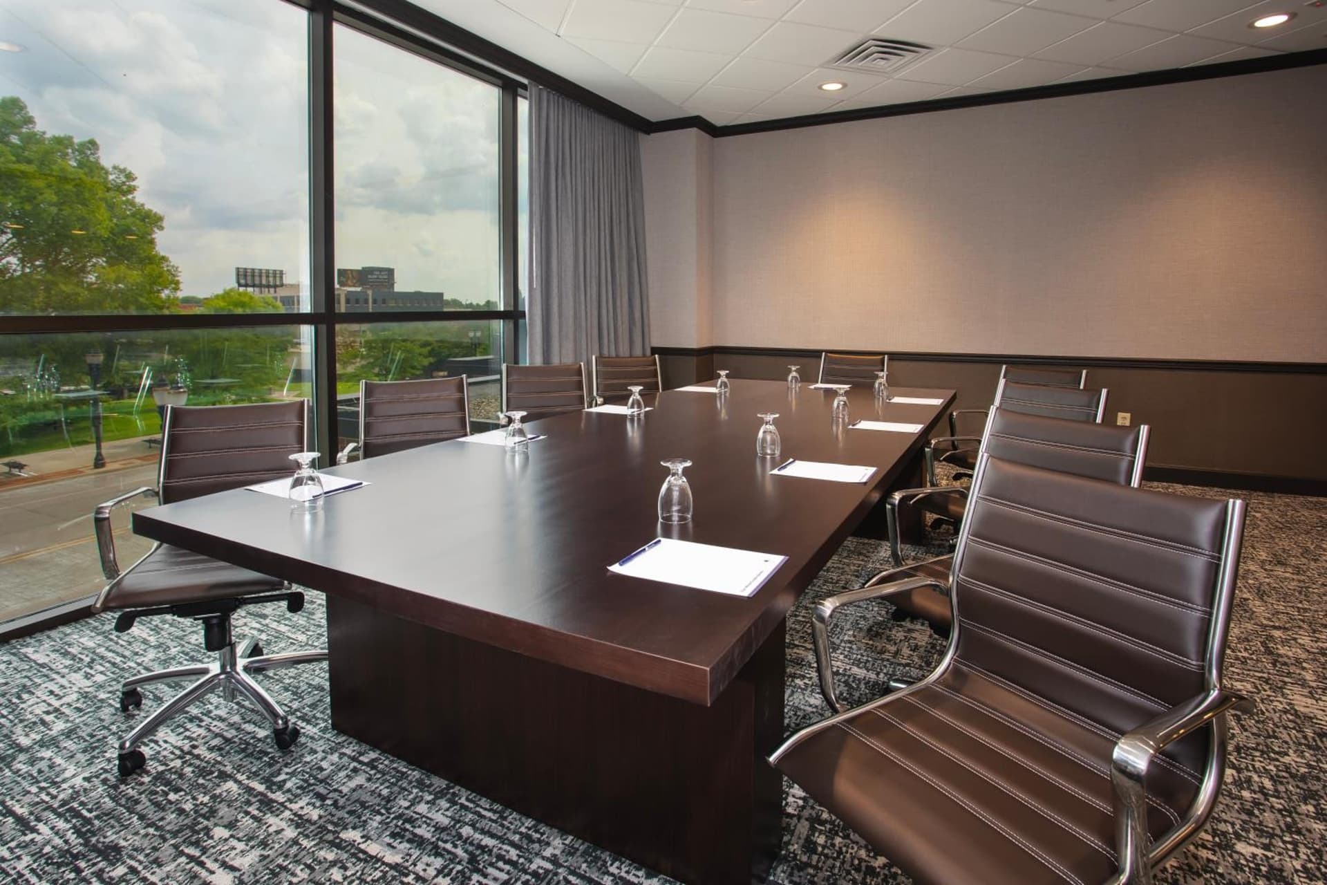 DoubleTree by Hilton Lansing gallery photo in Lansing, MI — image 46