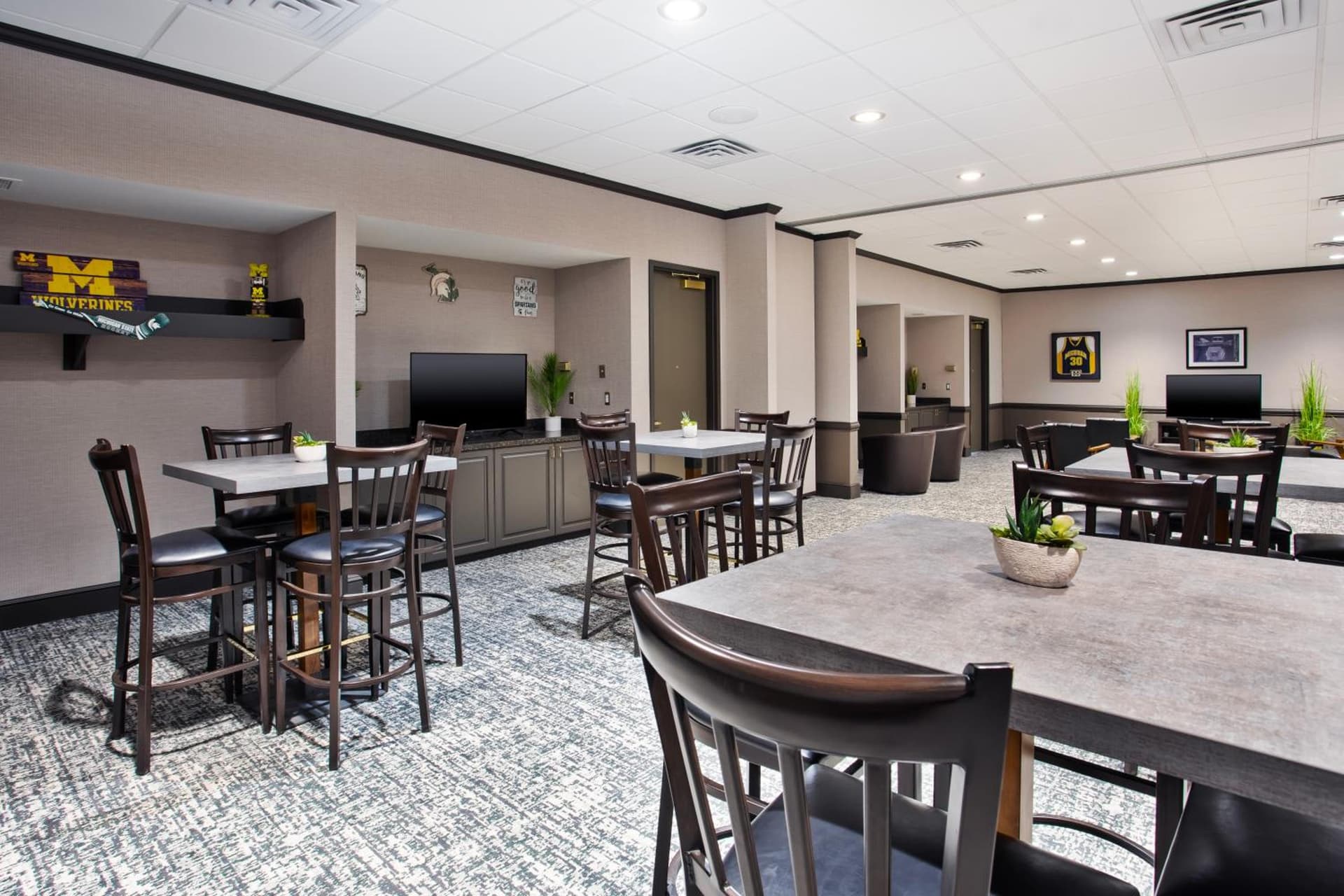 DoubleTree by Hilton Lansing gallery photo in Lansing, MI — image 61