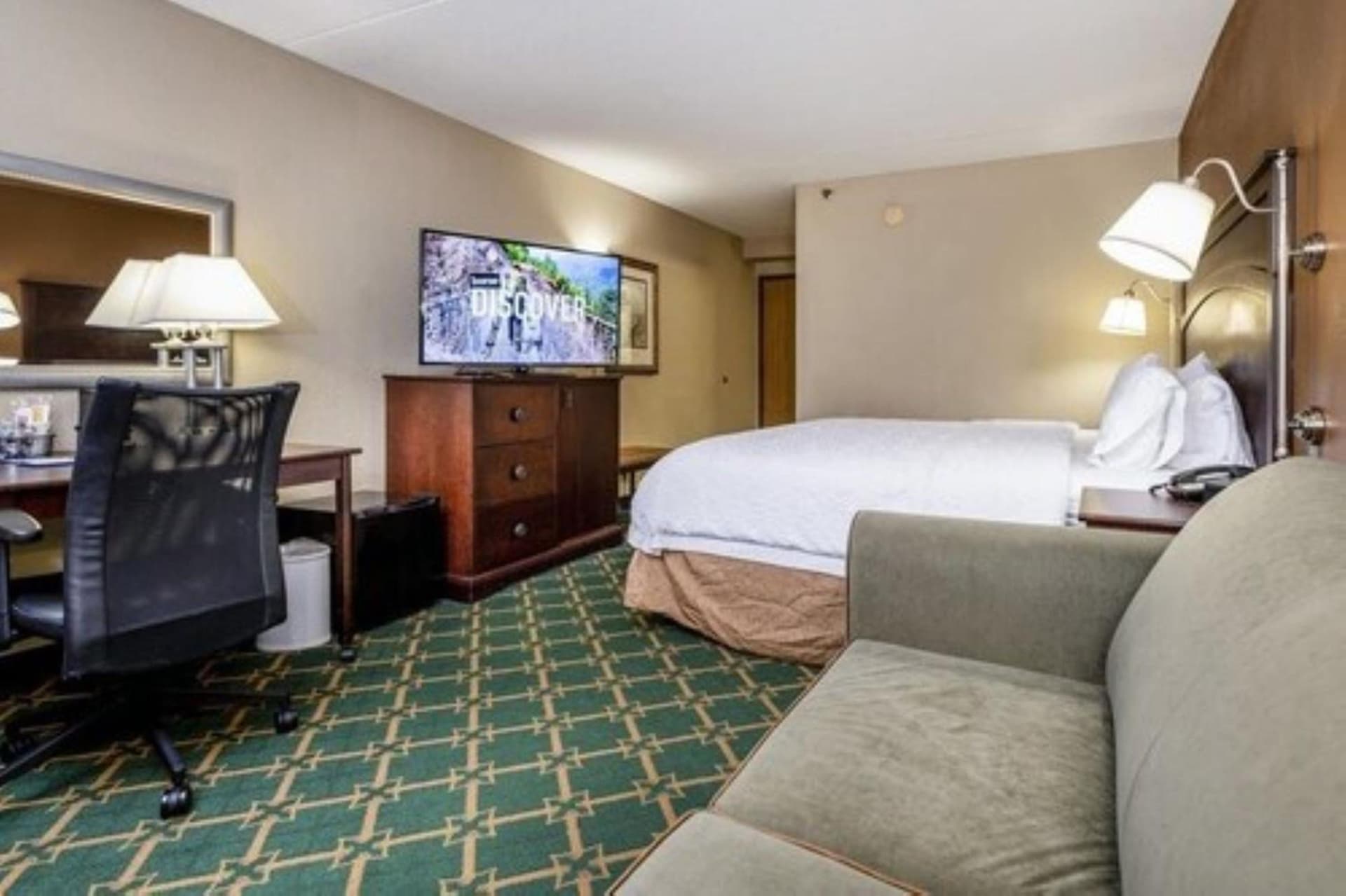 Wingate by Wyndham Baltimore BWI Airport property views in Baltimore, MD — gallery photo 3
