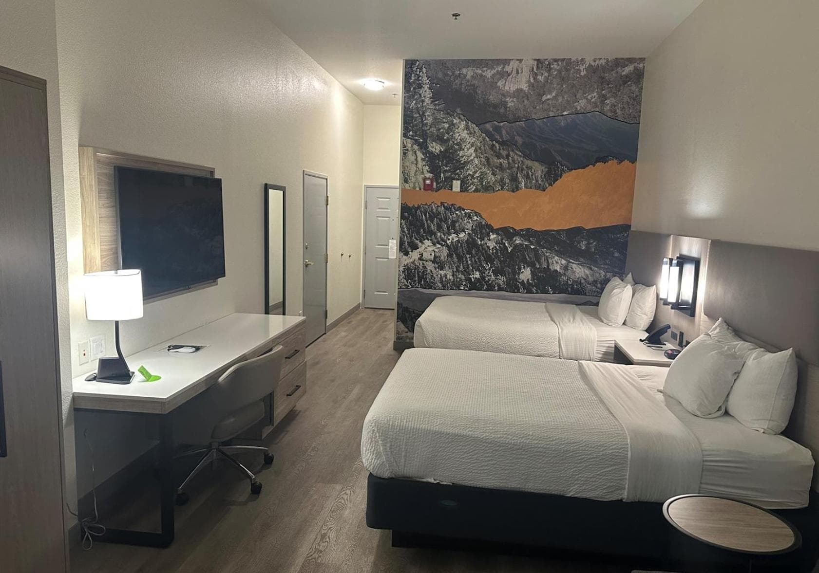 La Quinta Inn & Suites by Wyndham Albuquerque Midtown gallery photo in Albuquerque, NM — image 11
