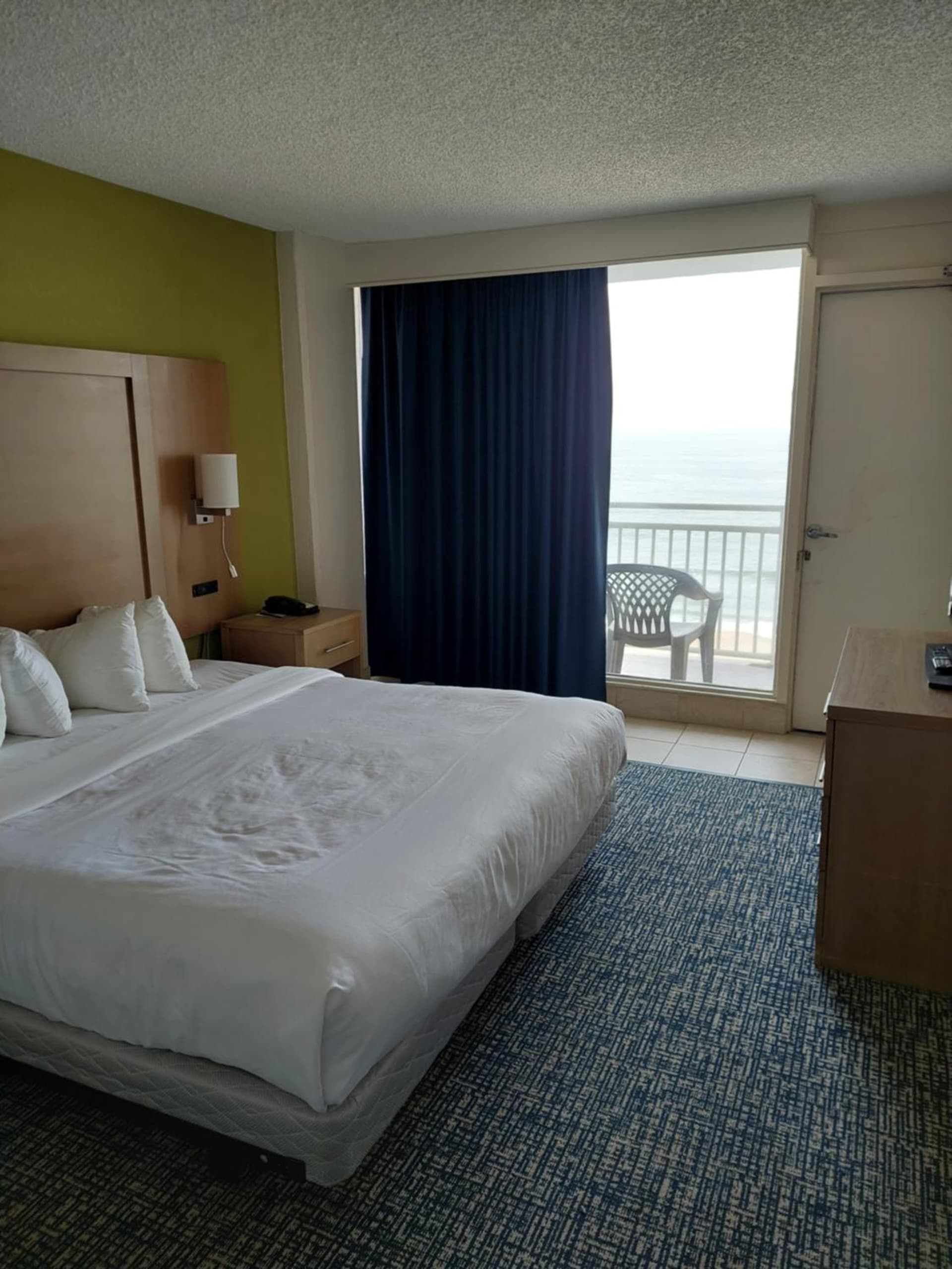 Comfort Suites Beachfront gallery photo in Virginia Beach, VA — image 14