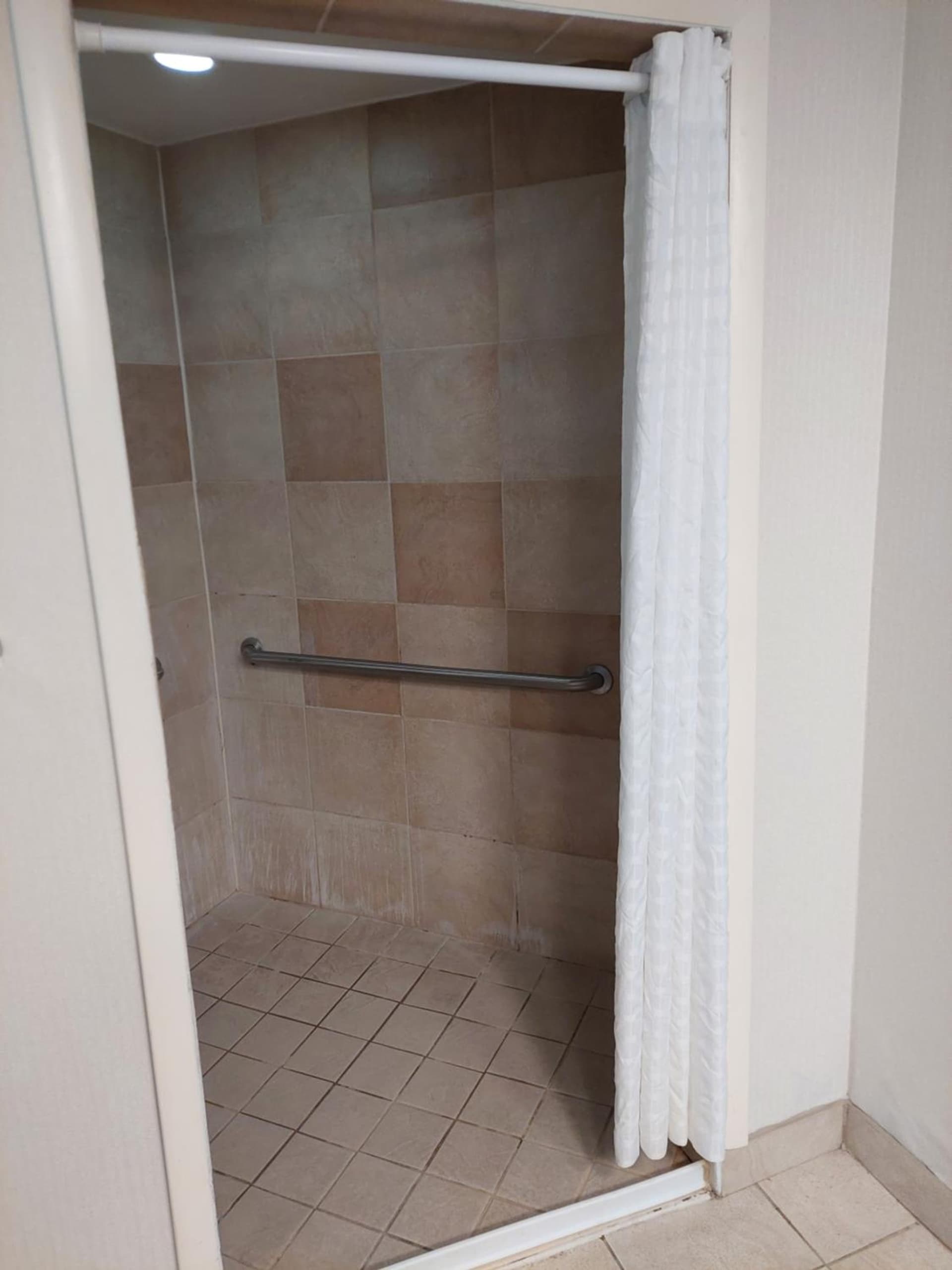 Comfort Suites Beachfront gallery photo in Virginia Beach, VA — image 26