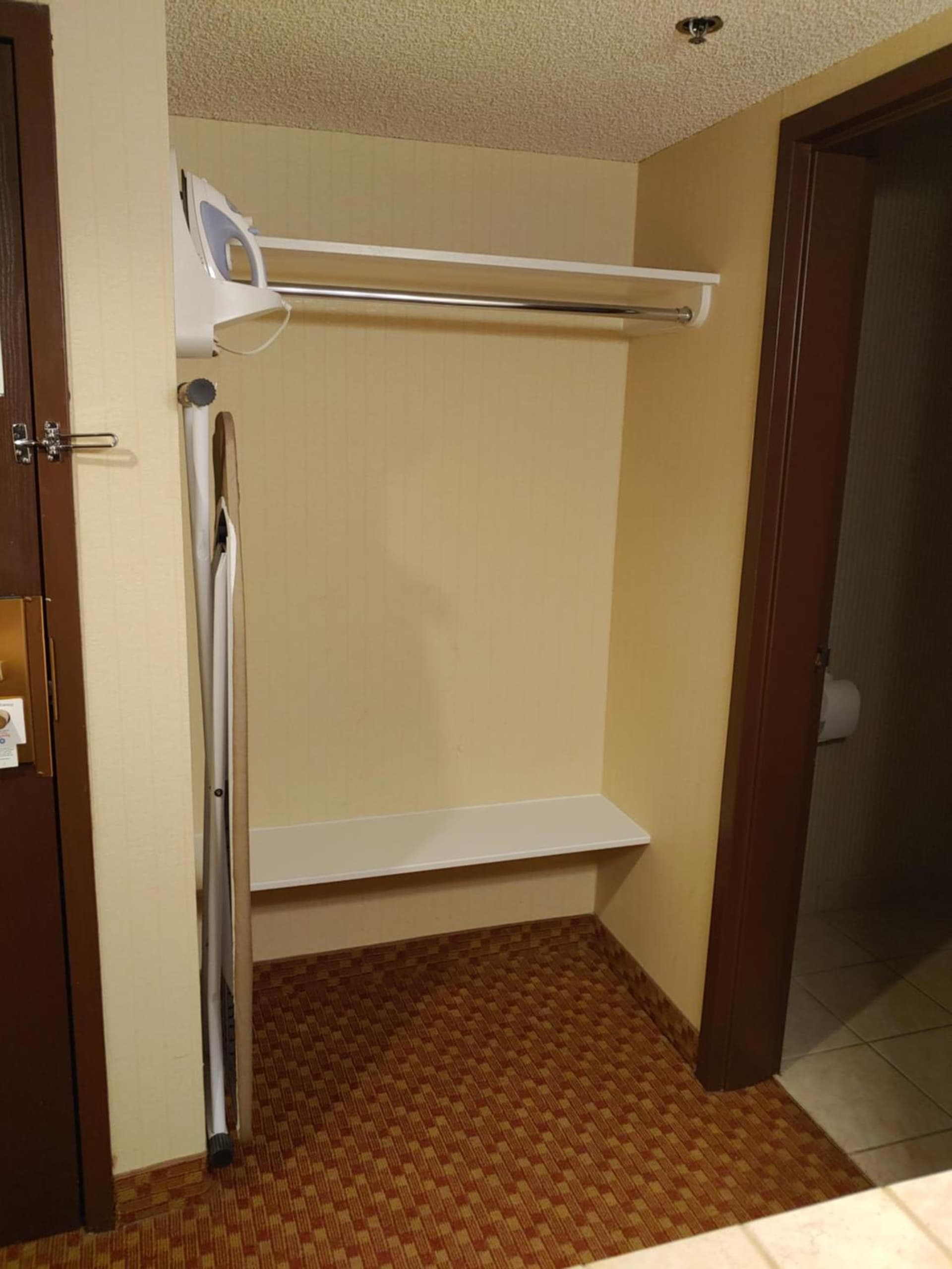 SureStay Plus Hotel by Best Western Reno Airport gallery photo in Reno, NV — image 46