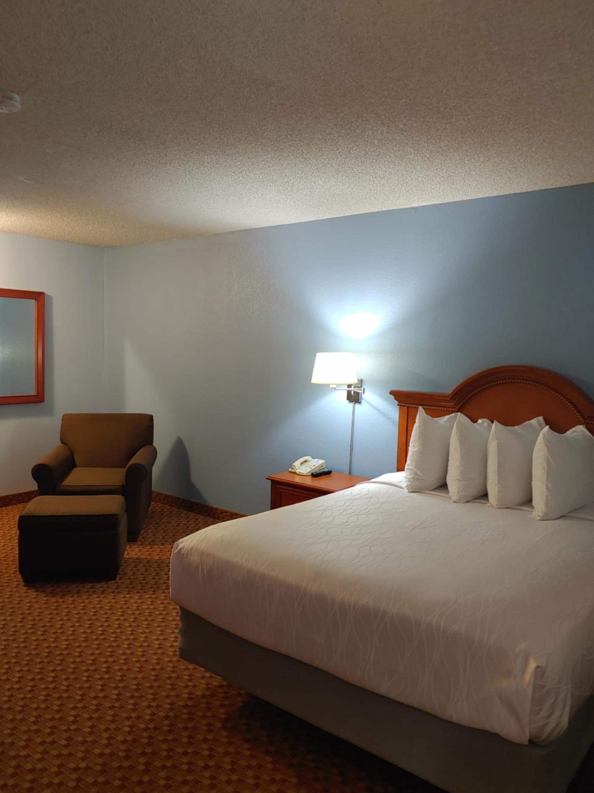 SureStay Plus Hotel by Best Western Reno Airport gallery photo in Reno, NV — image 21