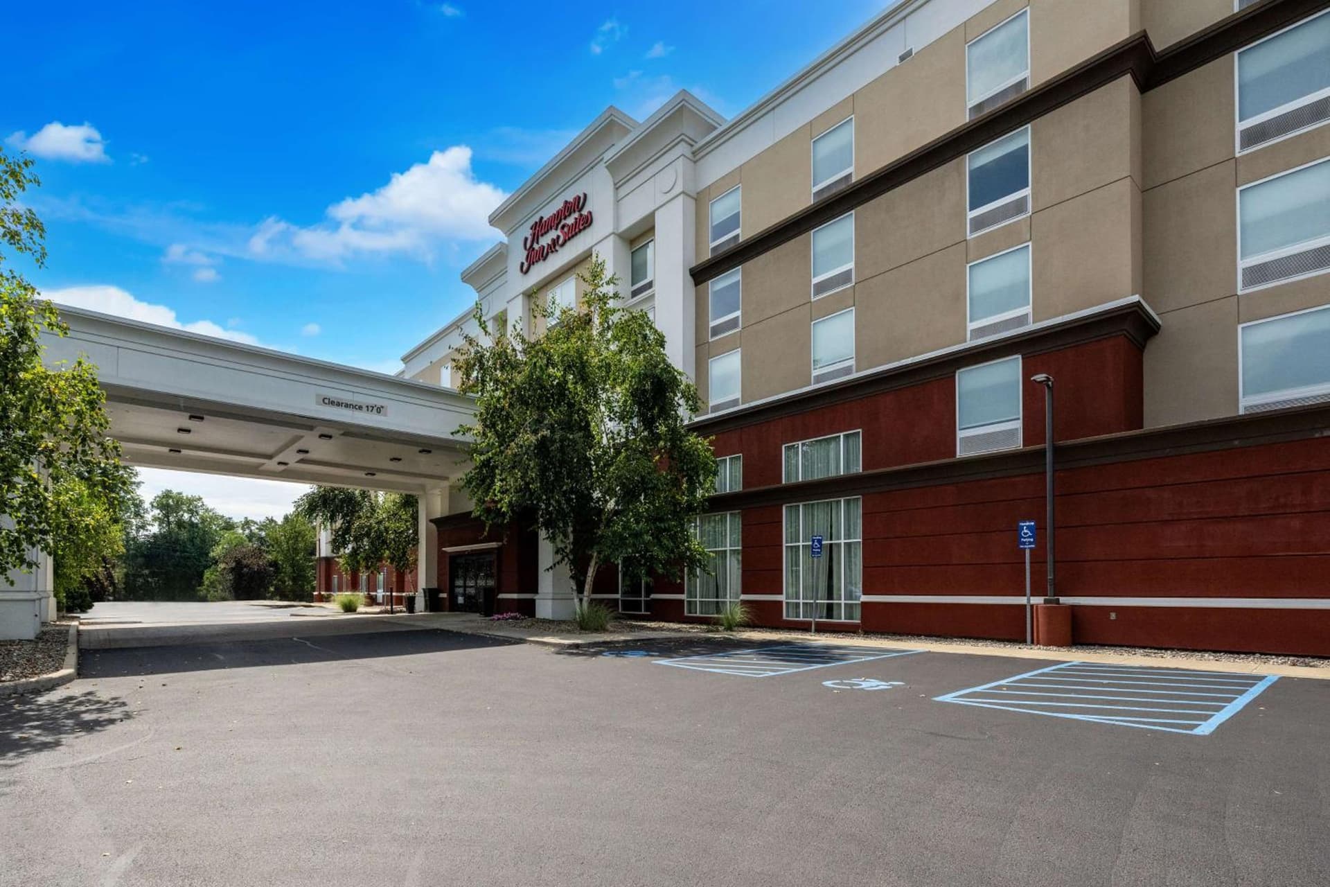 Hampton Inn & Suites Poughkeepsie gallery photo in Spackenkill, NY — image 37