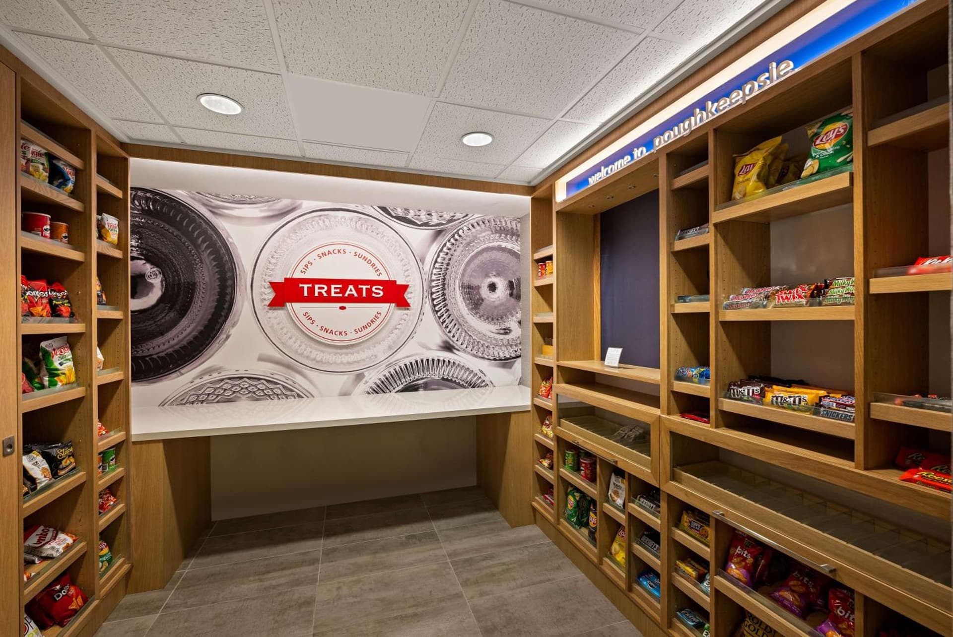 Hampton Inn & Suites Poughkeepsie gallery photo in Spackenkill, NY — image 9