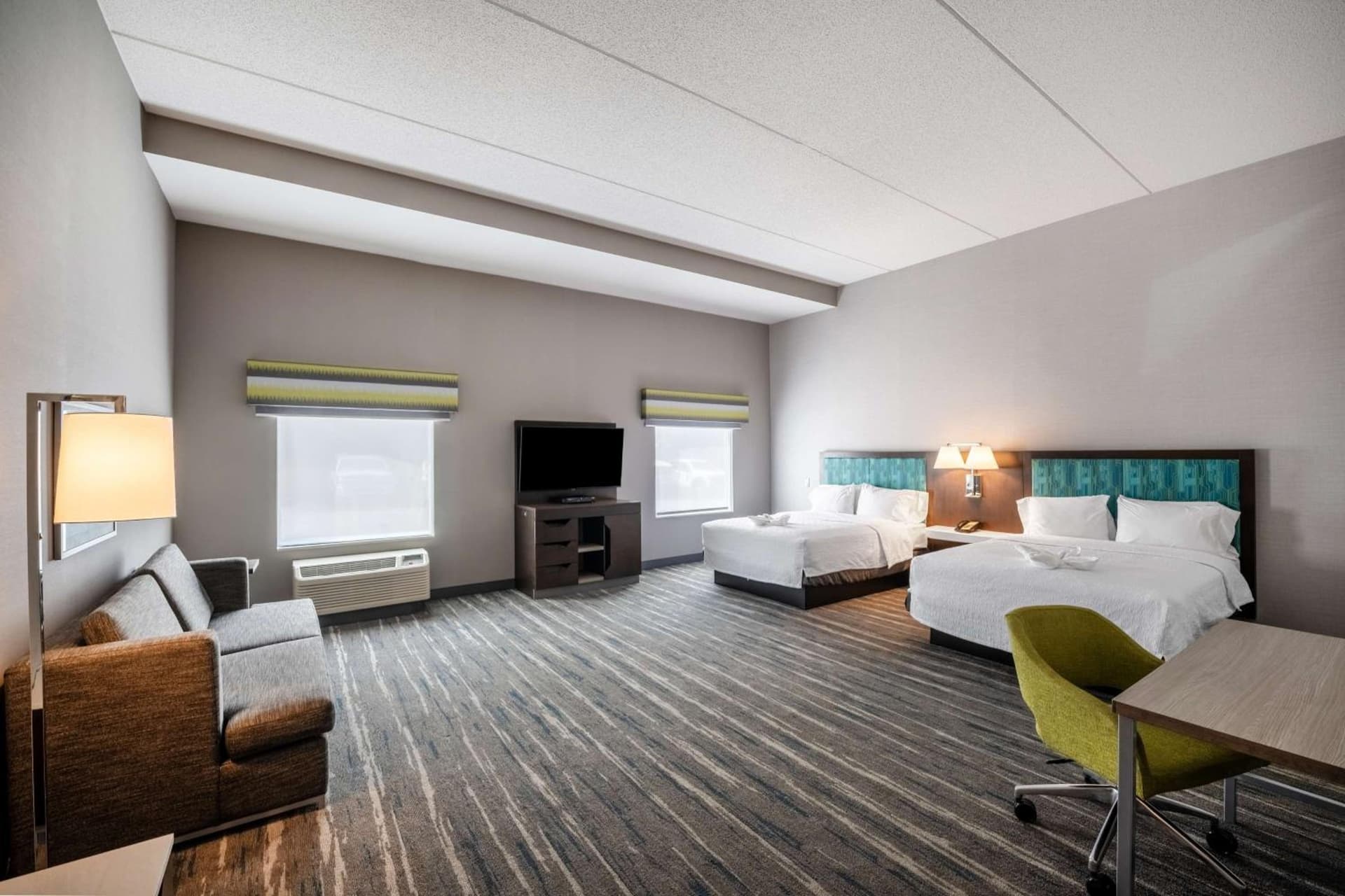 Hampton Inn & Suites Poughkeepsie gallery photo in Spackenkill, NY — image 28