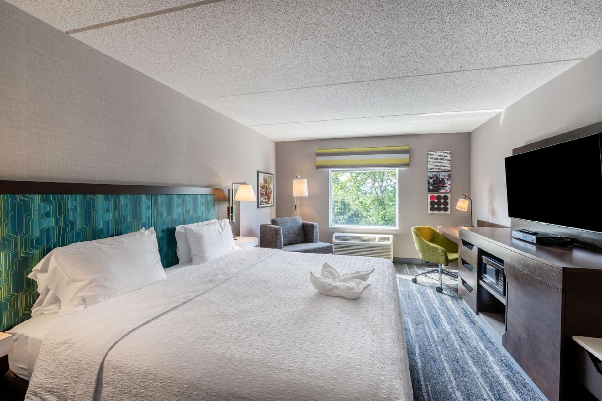 Hampton Inn & Suites Poughkeepsie gallery photo in Spackenkill, NY — image 22