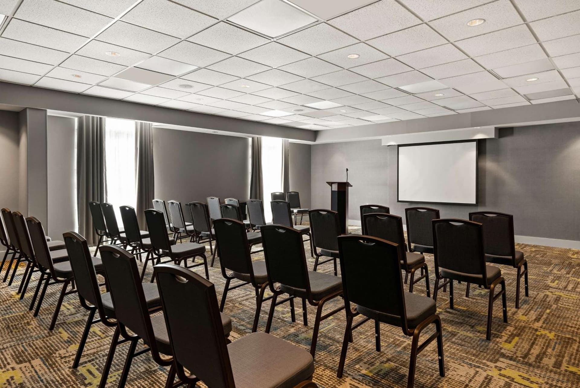 Hampton Inn & Suites Poughkeepsie gallery photo in Spackenkill, NY — image 38