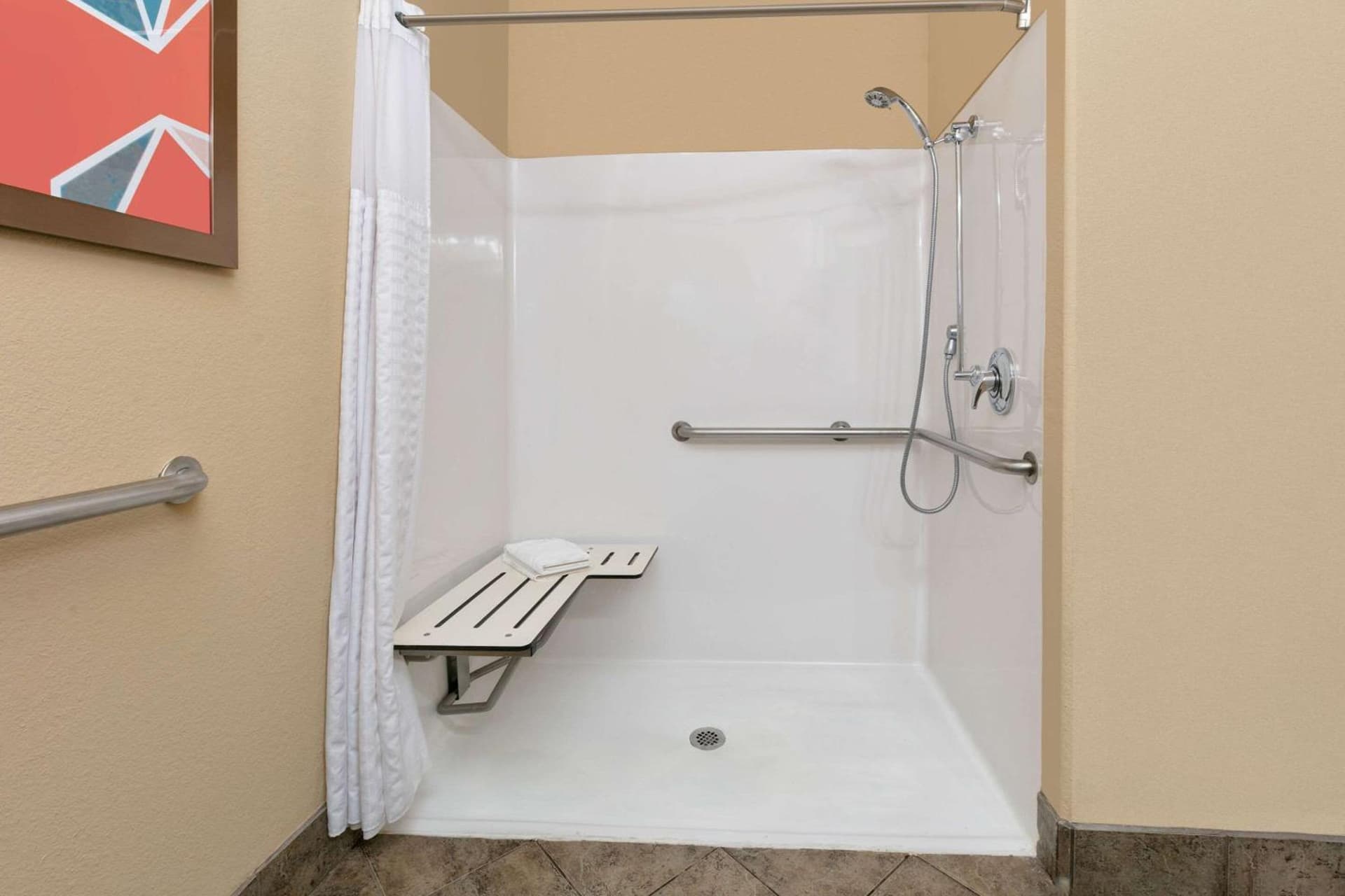 Comfort Suites Arlington - Entertainment District gallery photo in Arlington, TX — image 24