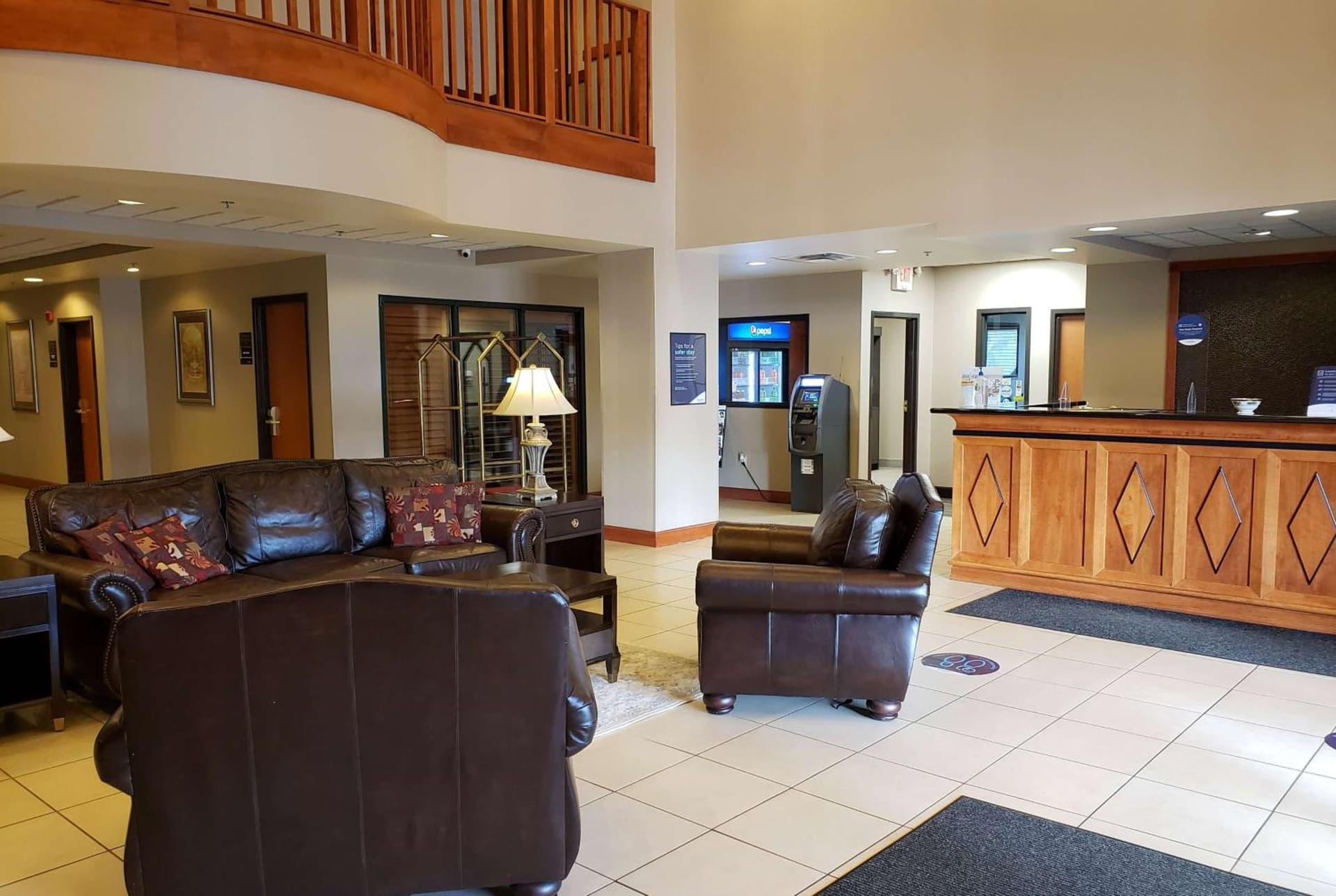 Wingate by Wyndham Coon Rapids property views in Coon Rapids, MN — gallery photo 3