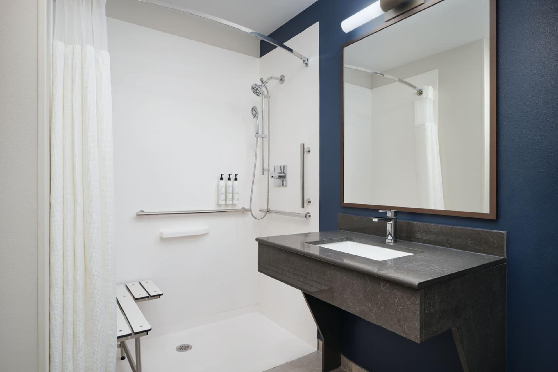 Fairfield Inn & Suites Auburn Opelika gallery photo in Opelika, AL — image 4