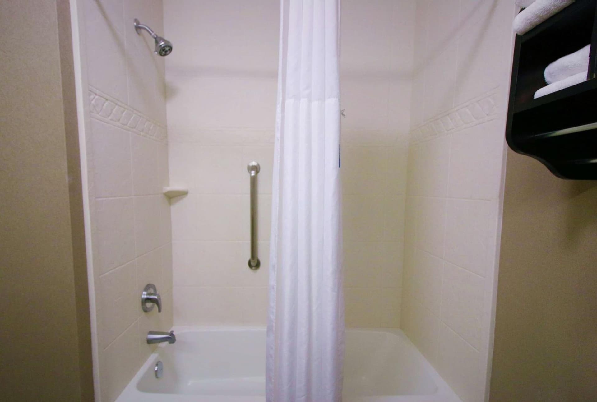 Hampton Inn & Suites Flowery Branch gallery photo in Flowery Branch, GA — image 18