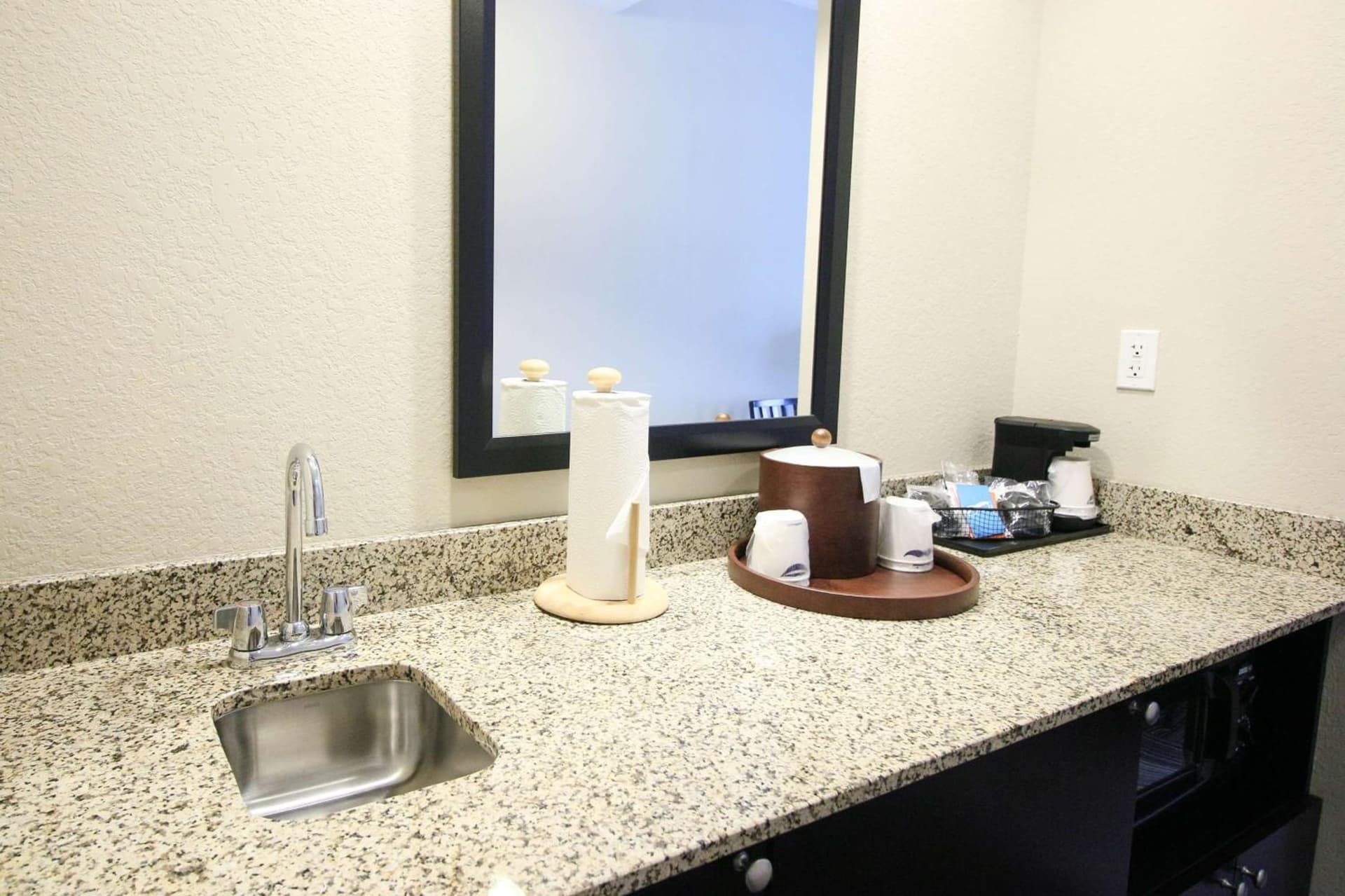 Hampton Inn & Suites Flowery Branch gallery photo in Flowery Branch, GA — image 9