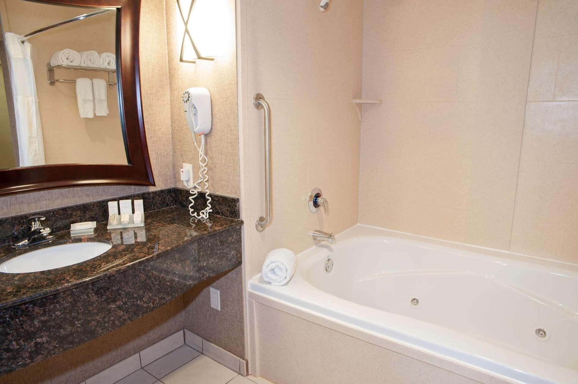 Hilton Garden Inn Columbus Edinburgh gallery photo in Edinburgh, IN — image 18