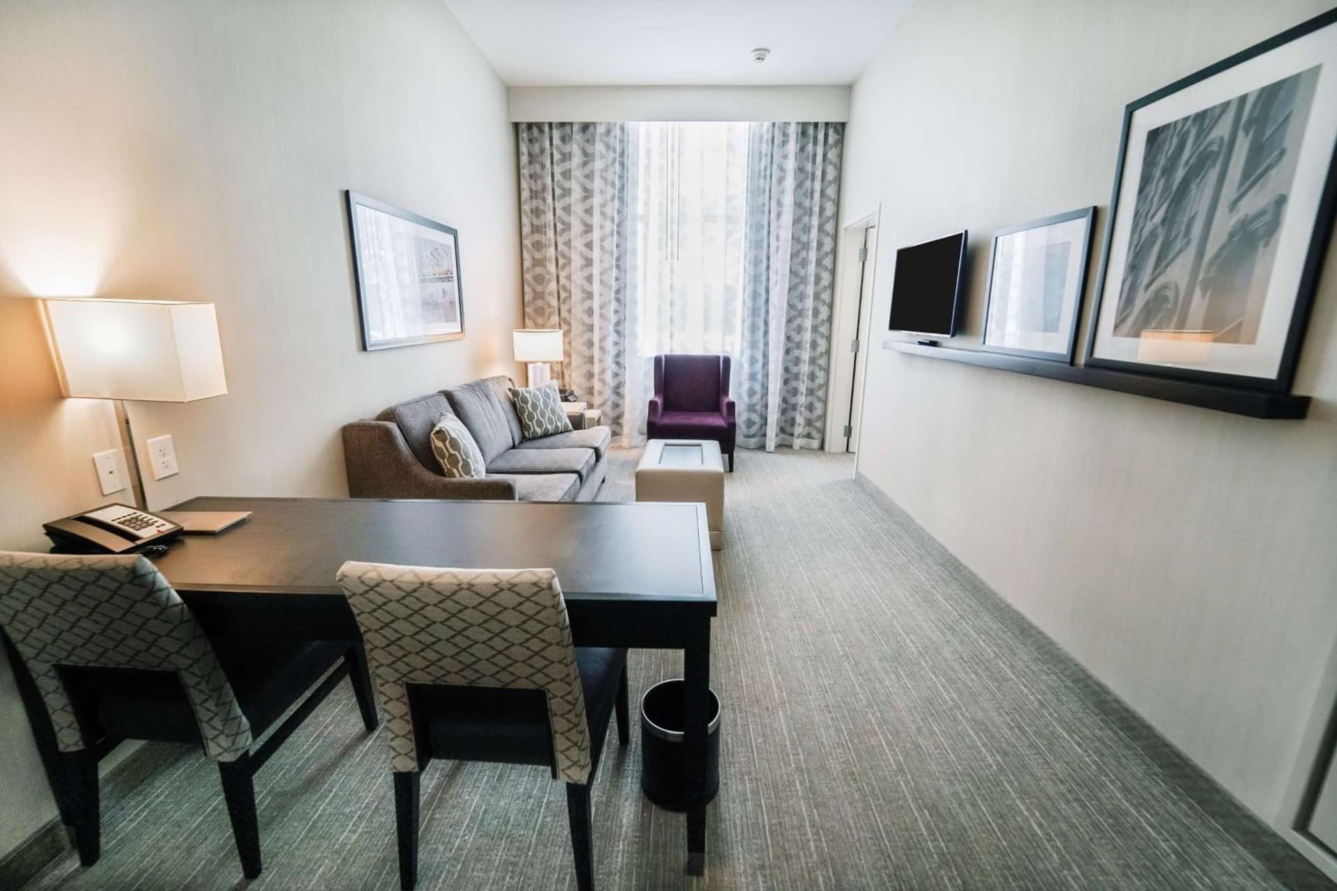 Embassy Suites Louisville Downtown gallery photo in Louisville, KY — image 7