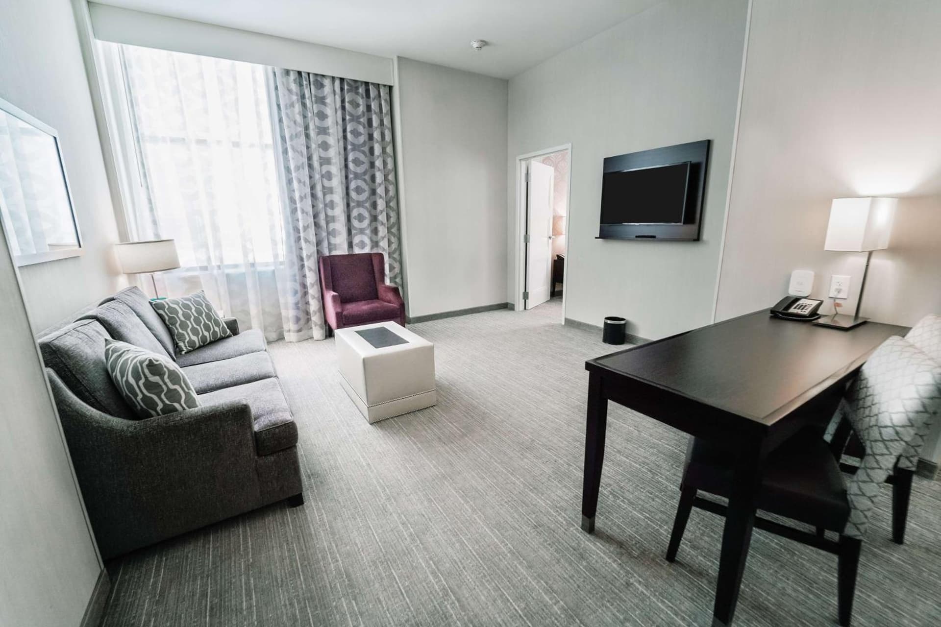 Embassy Suites Louisville Downtown gallery photo in Louisville, KY — image 61