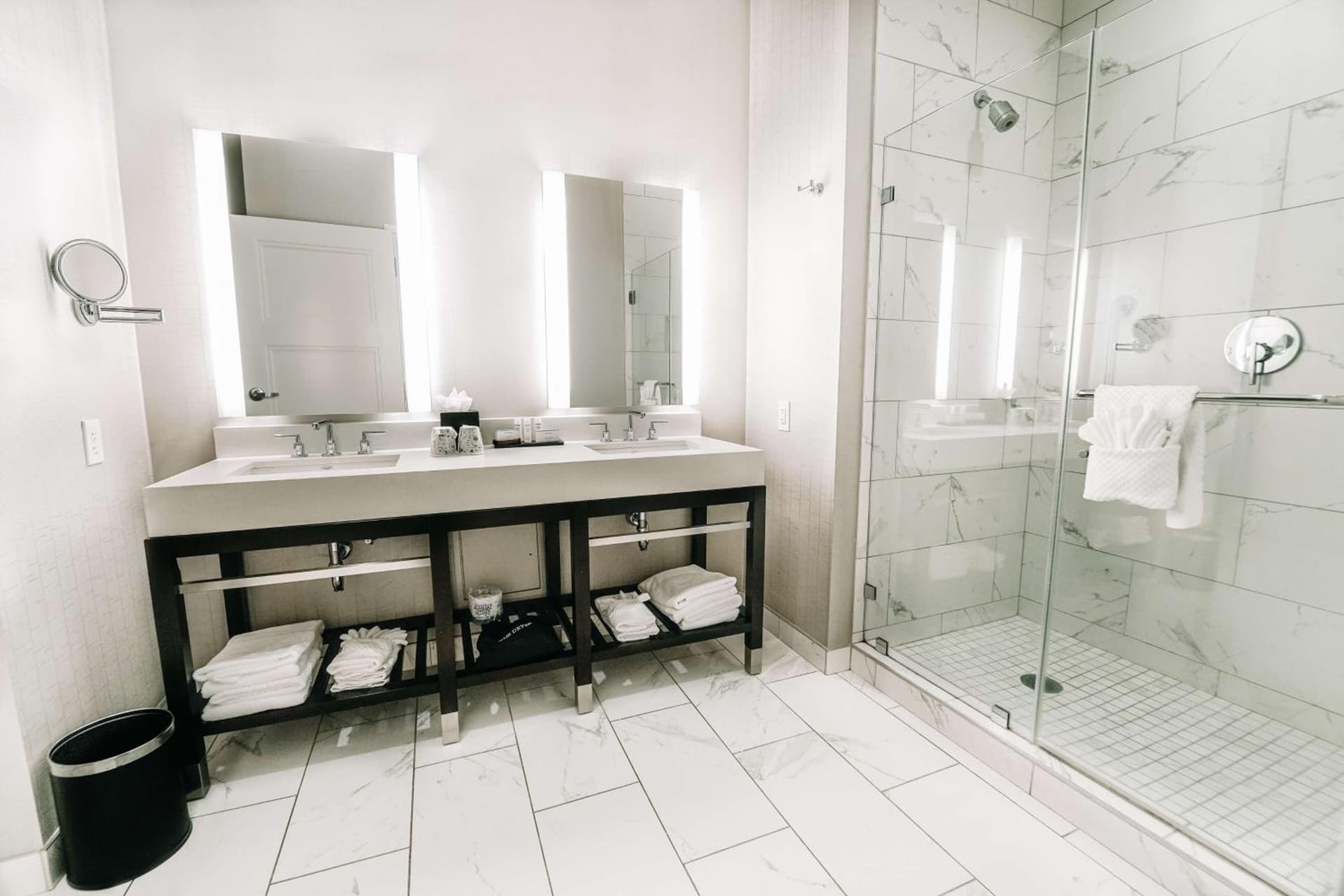 Embassy Suites Louisville Downtown property views in Louisville, KY — gallery photo 3