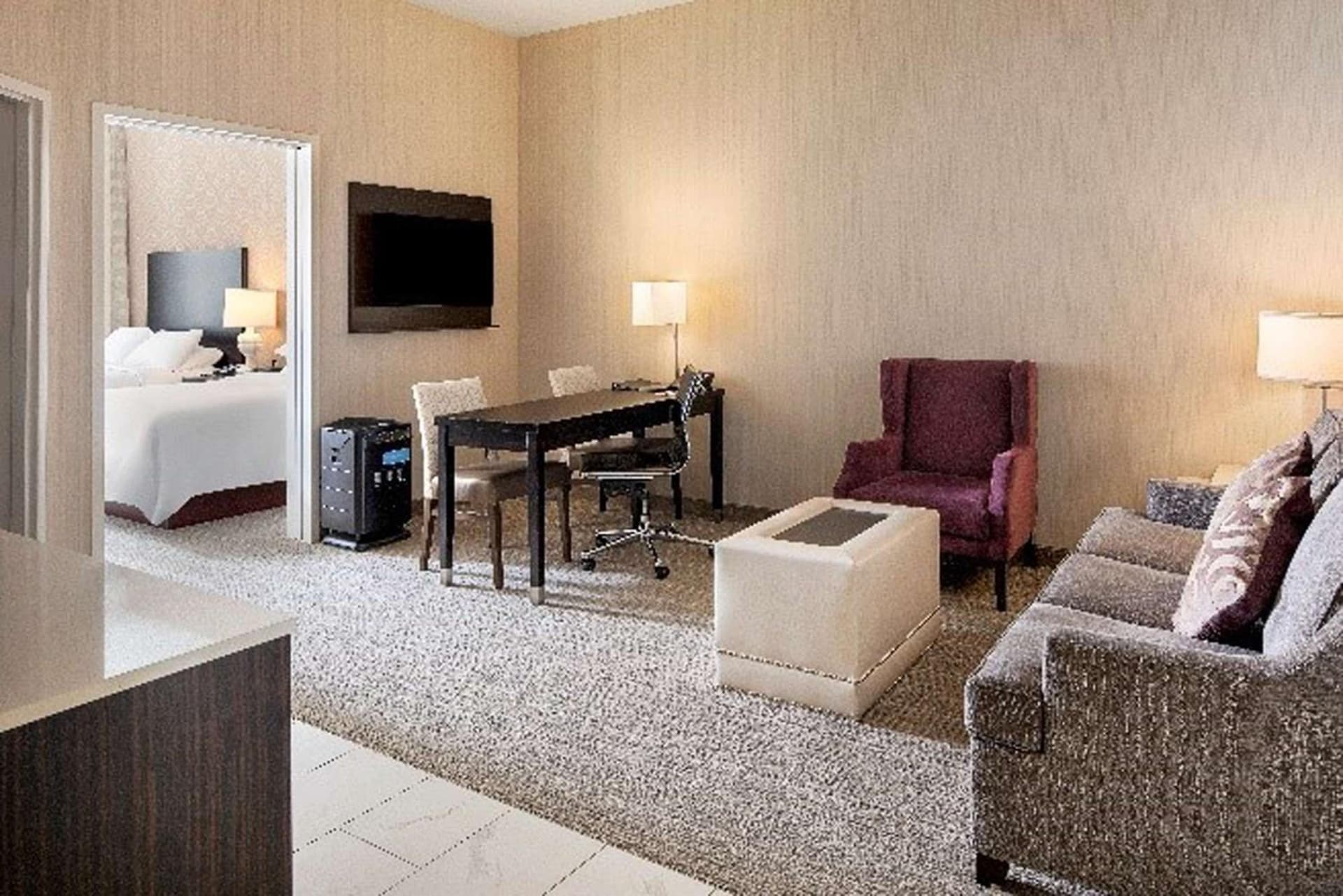 Embassy Suites Louisville Downtown gallery photo in Louisville, KY — image 52