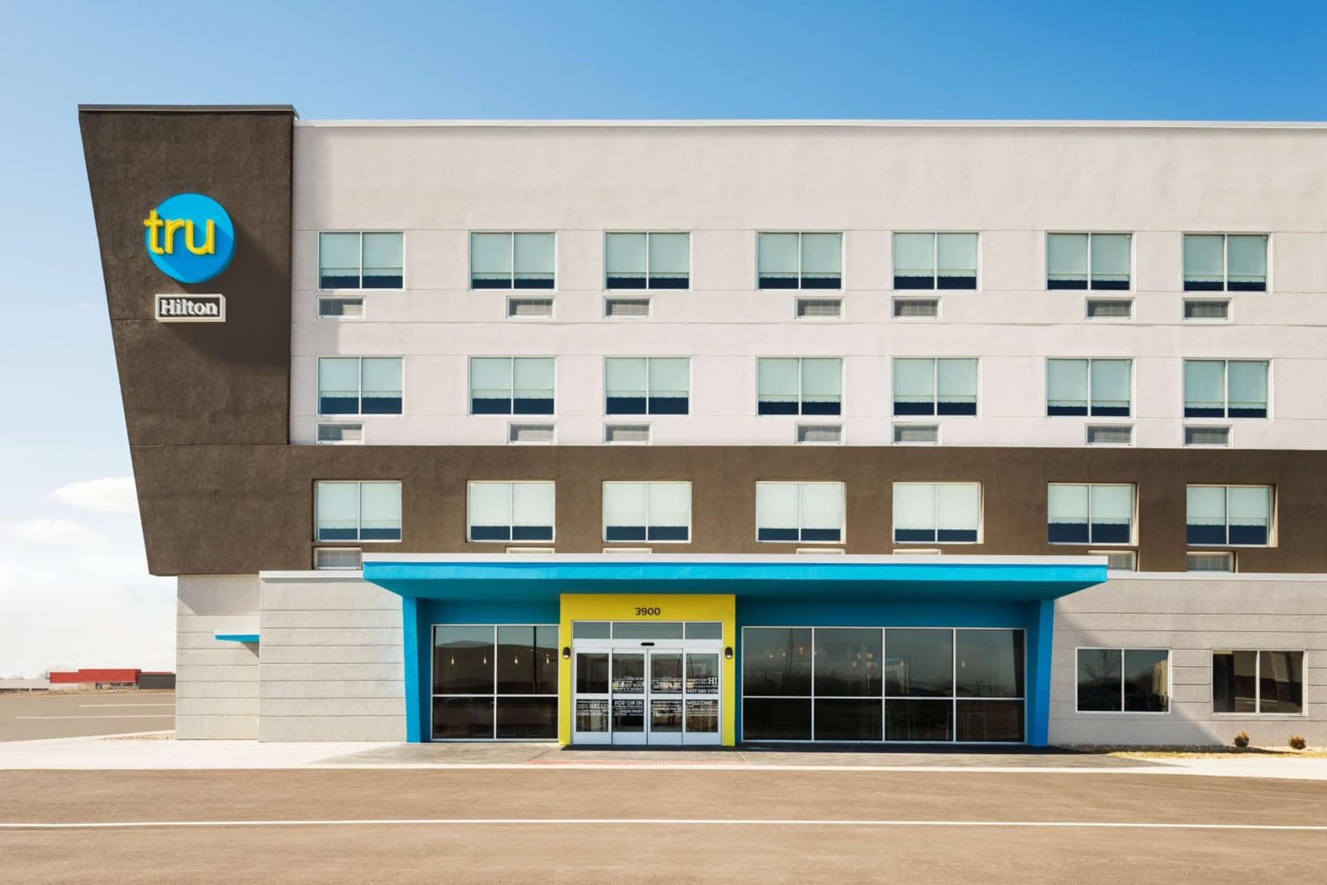 Tru By Hilton Cedar Rapids Westdale interior in Cedar Rapids, IA — gallery photo 2