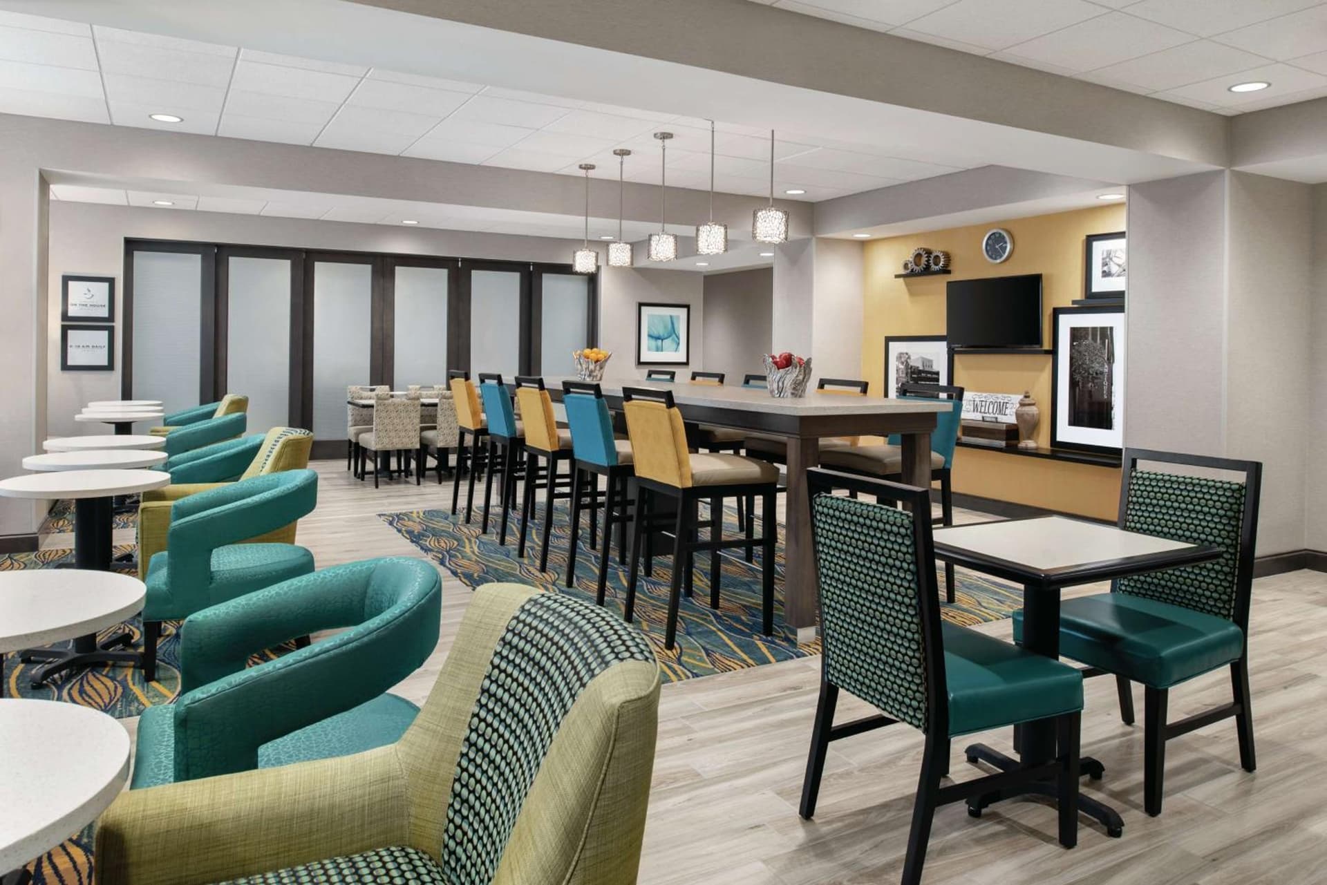 Hampton Inn Champaign Southwest property views in Champaign, IL — gallery photo 3