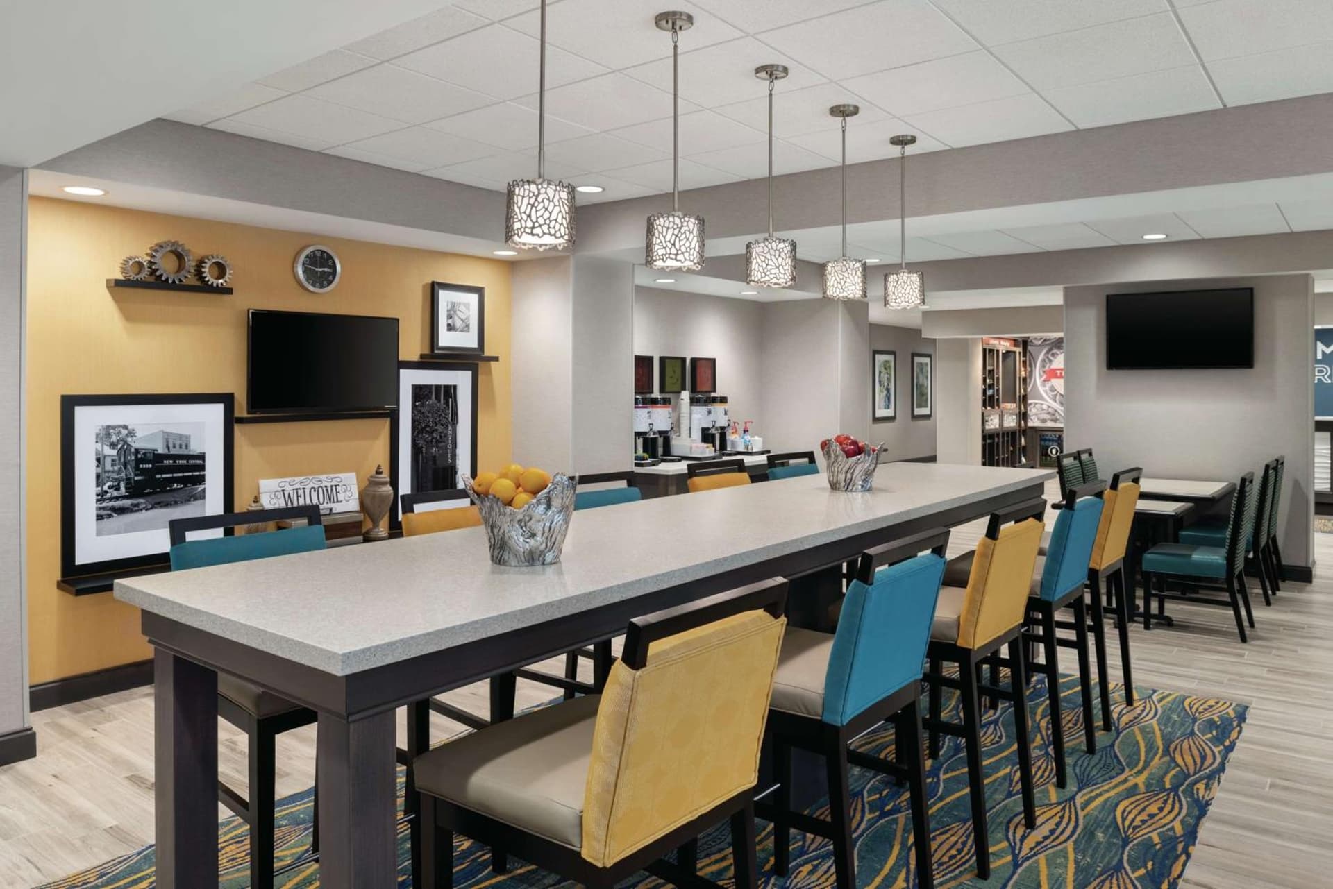 Hampton Inn Champaign Southwest gallery photo in Champaign, IL — image 24