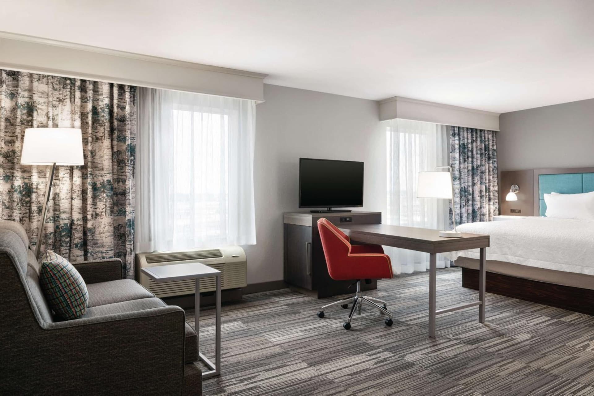 Hampton Inn Champaign Southwest gallery photo in Champaign, IL — image 7