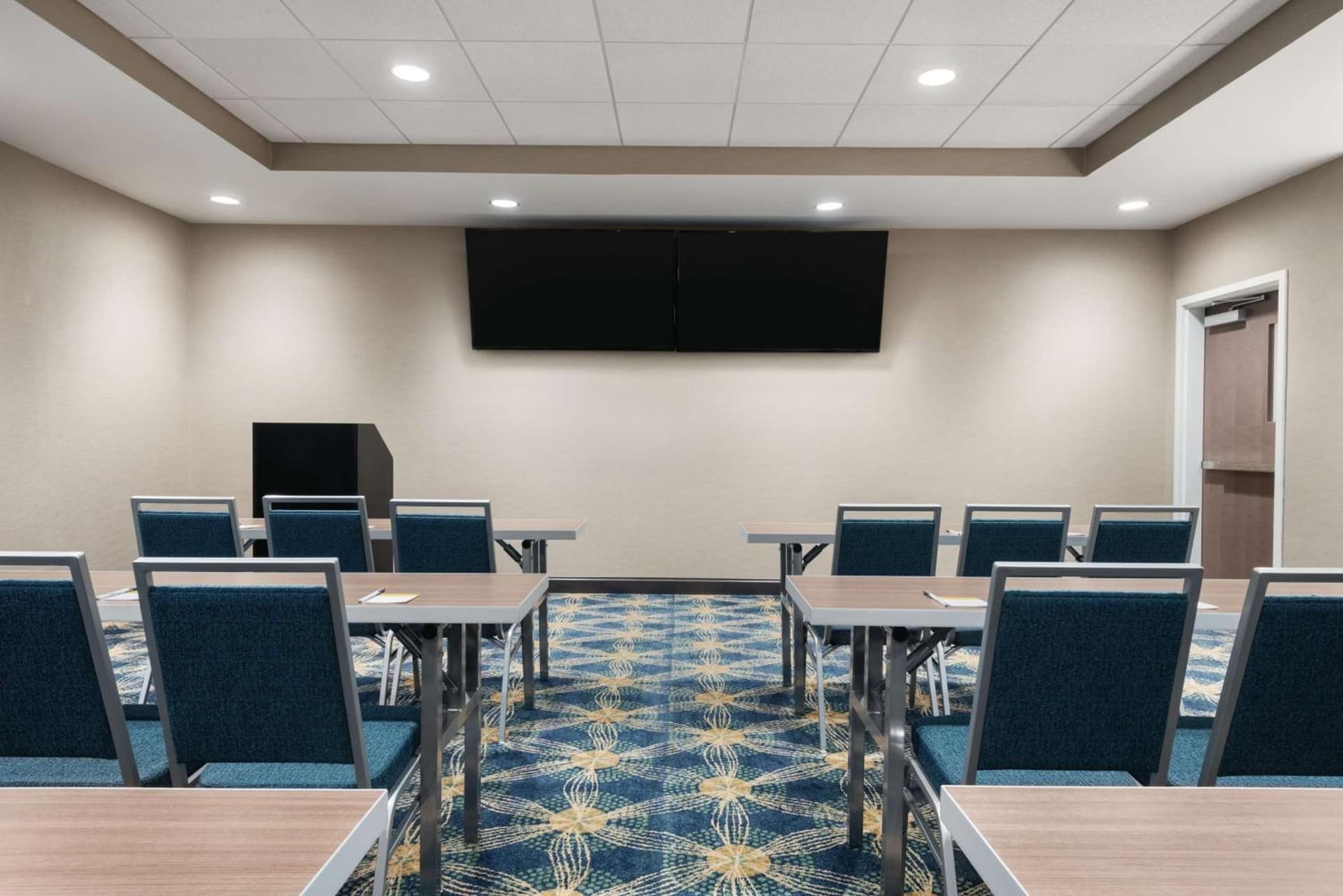 Hampton Inn Champaign Southwest gallery photo in Champaign, IL — image 27