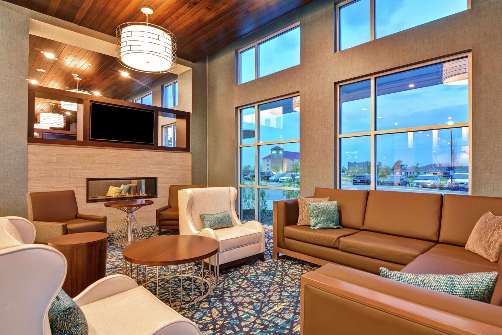 Embassy Suites By Hilton Plainfield Indianapolis Airport gallery photo in Plainfield, IN — image 6