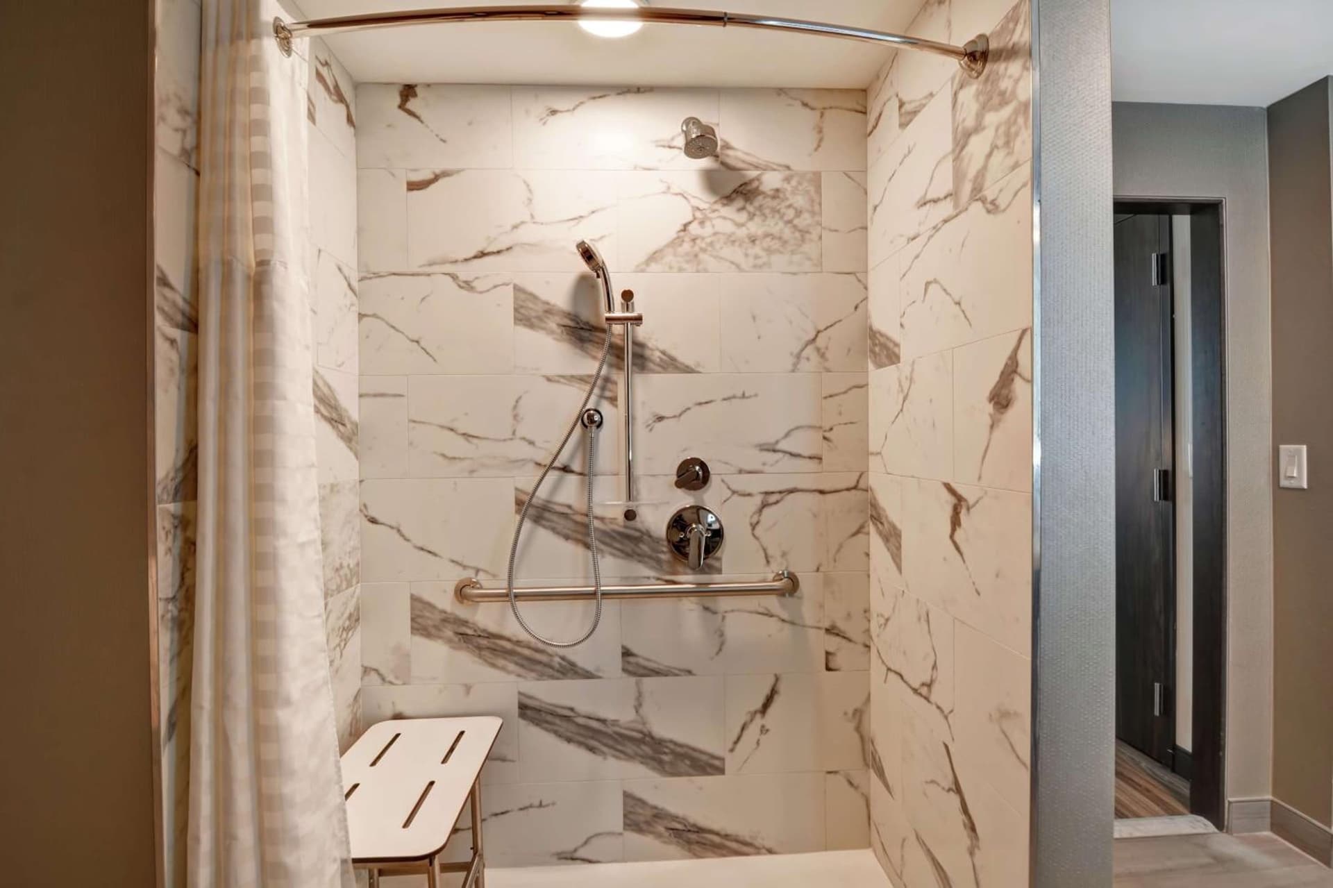 Embassy Suites By Hilton Plainfield Indianapolis Airport gallery photo in Plainfield, IN — image 18