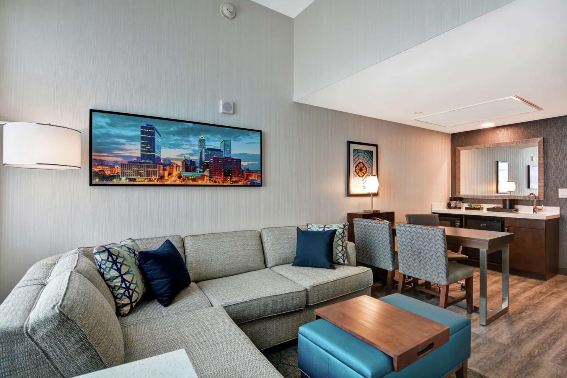 Embassy Suites By Hilton Plainfield Indianapolis Airport gallery photo in Plainfield, IN — image 10