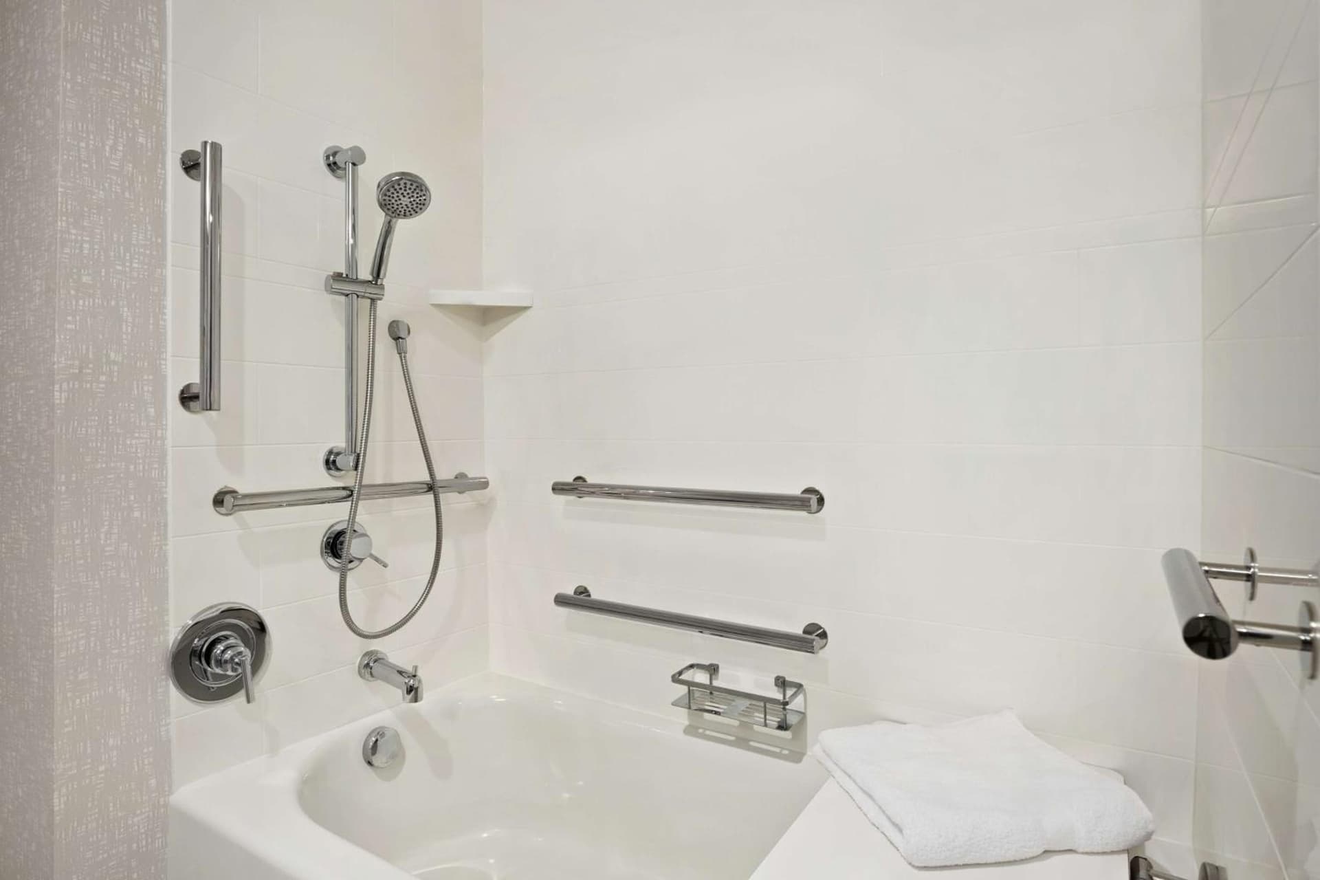 Hampton Inn West Valley Salt Lake City property views in West Valley City, UT — gallery photo 3