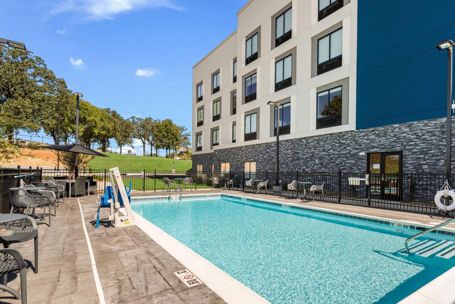 Hampton Inn Batesville, Ar property views in Batesville, AR — gallery photo 3