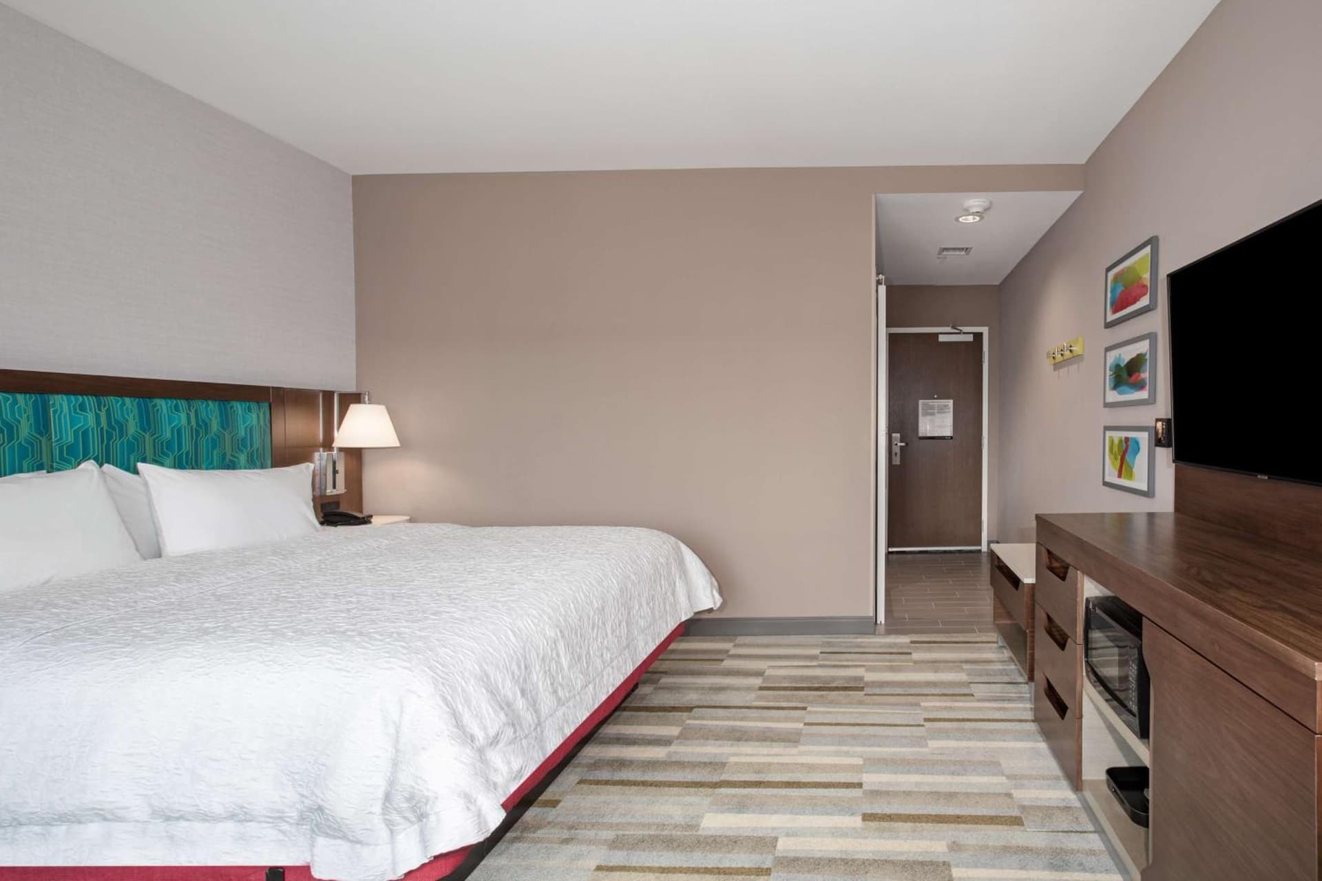 Hampton Inn & Suites Watsonville gallery photo in Watsonville, CA — image 6
