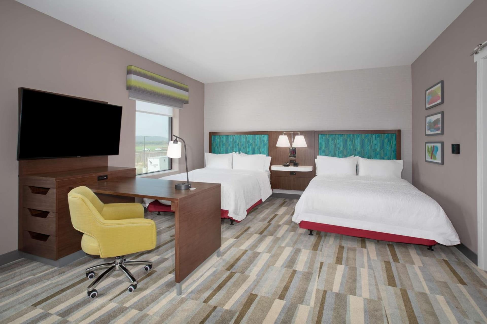 Hampton Inn & Suites Watsonville property views in Watsonville, CA — gallery photo 3