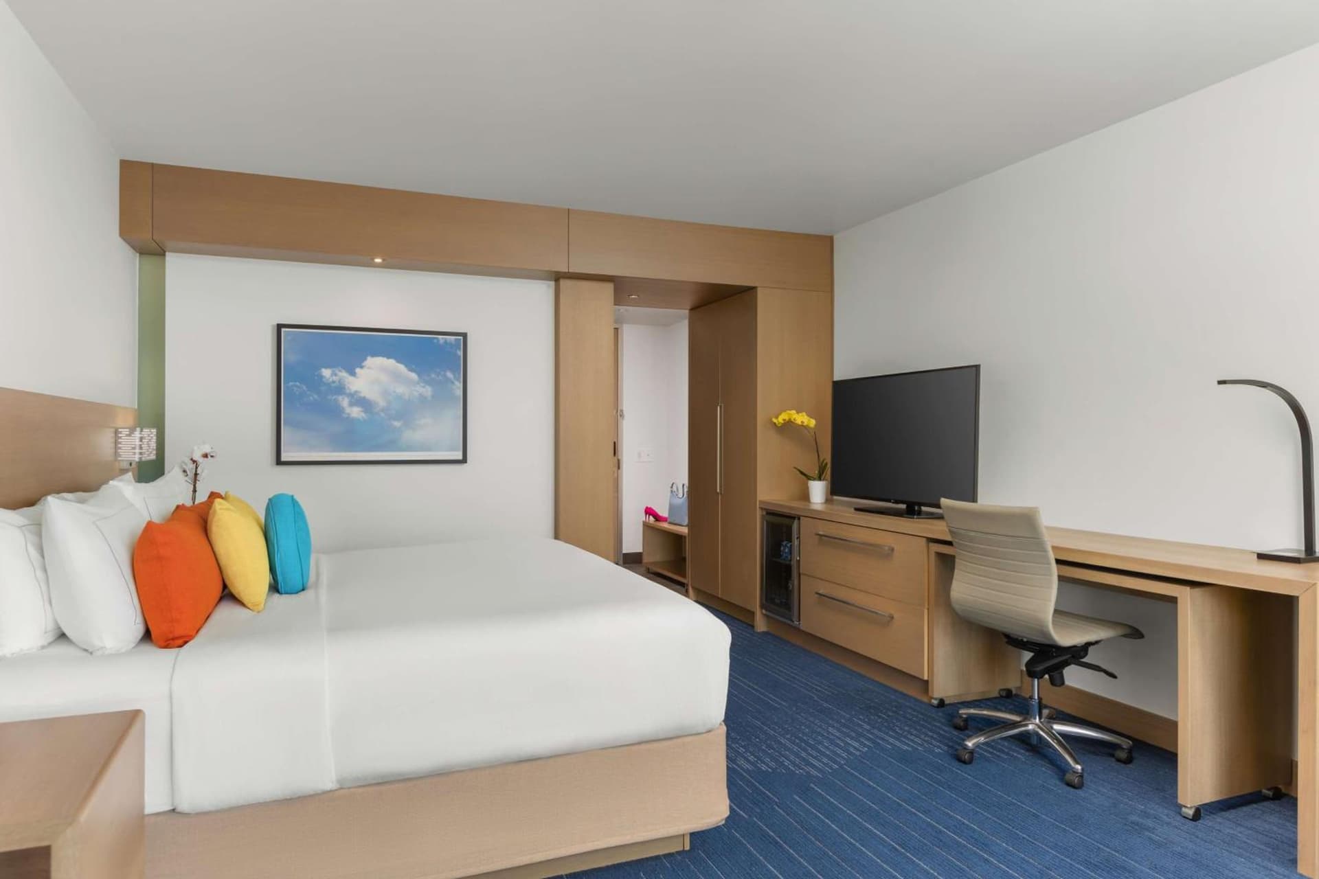 The Art Hotel Denver, Curio Collection by Hilton gallery photo in Denver, CO — image 64