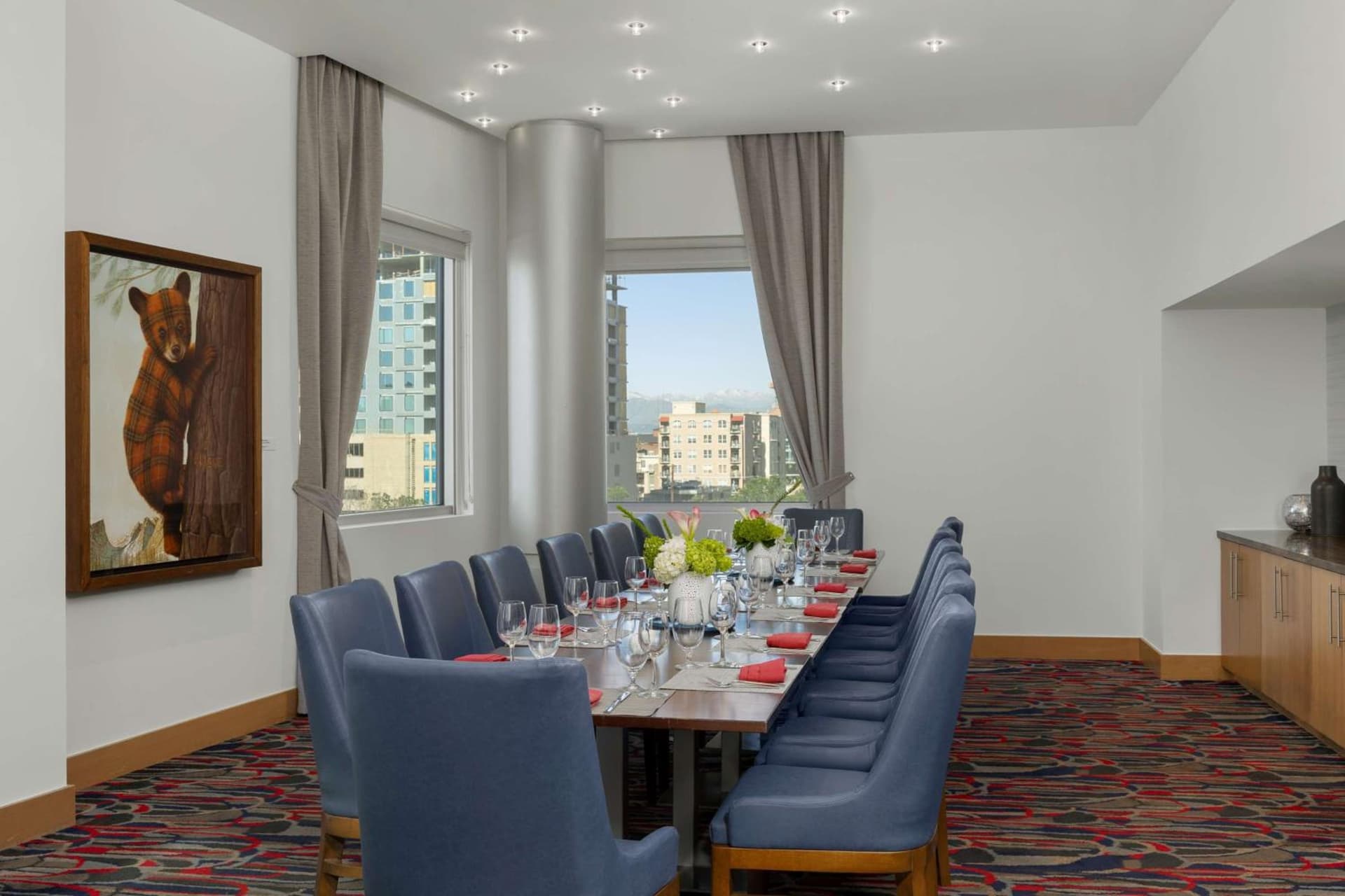 The Art Hotel Denver, Curio Collection by Hilton gallery photo in Denver, CO — image 54