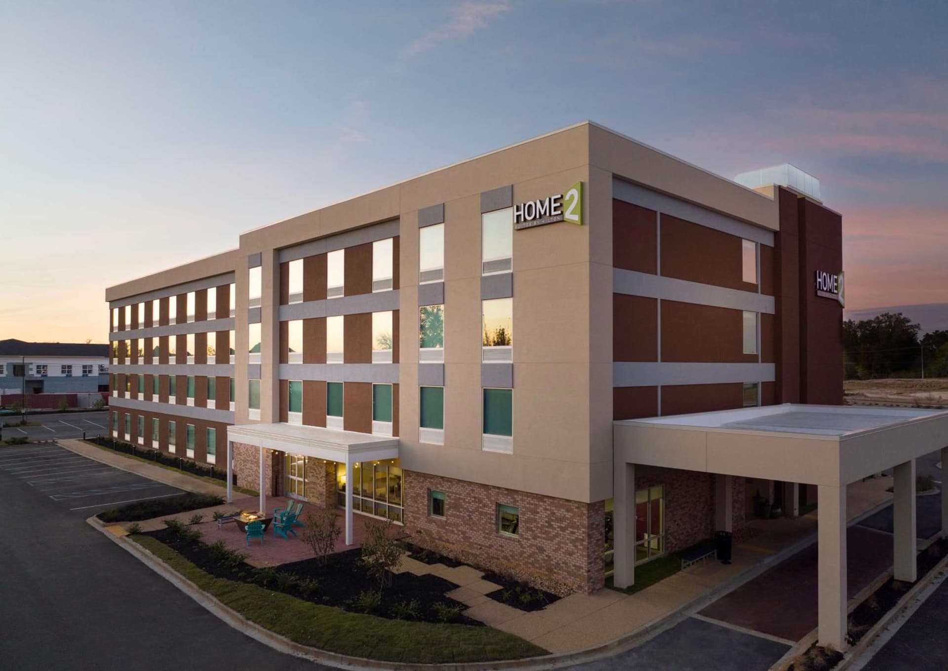 Home2 Suites By Hilton Tupelo interior in Tupelo, MS — gallery photo 2