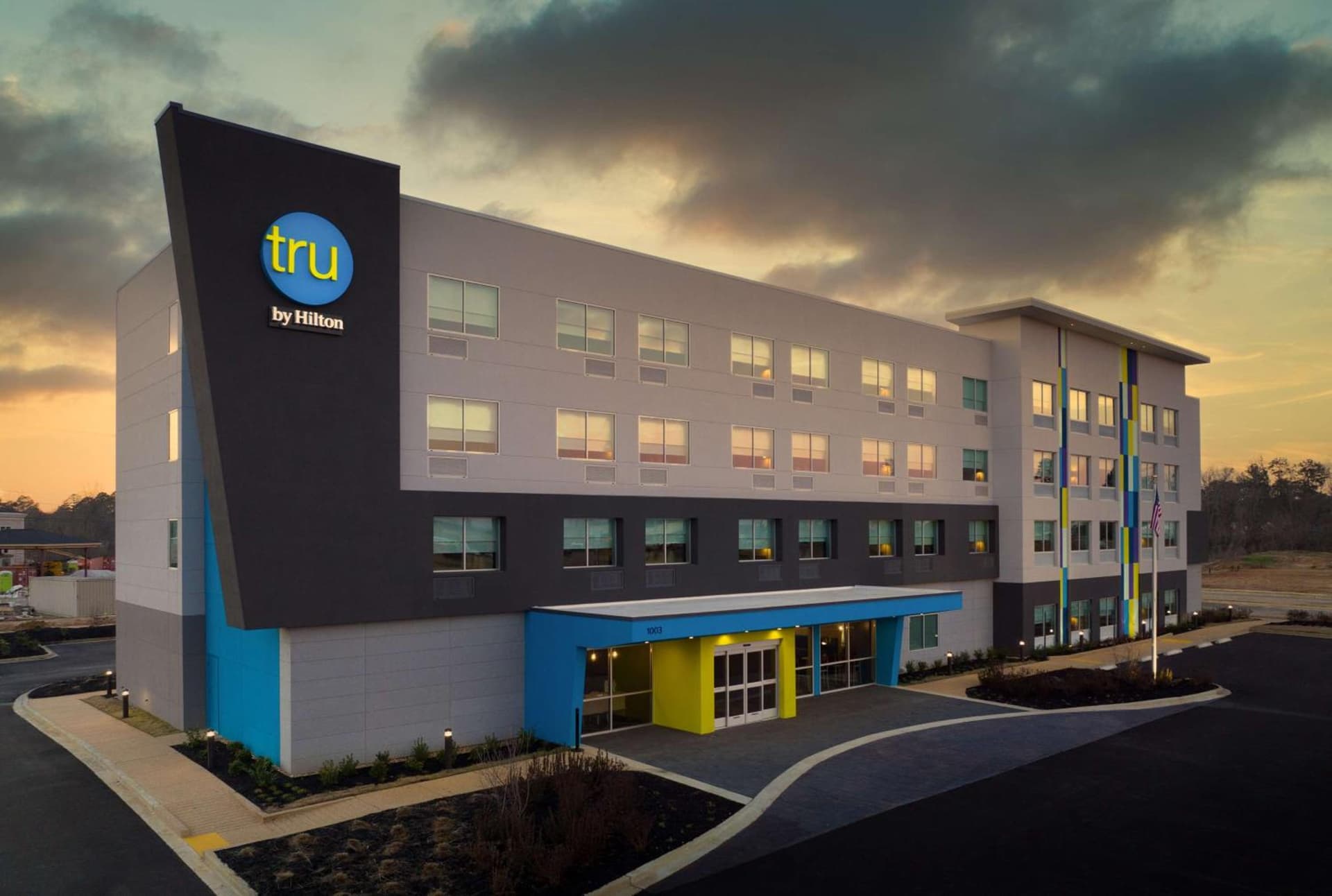 Tru By Hilton Tupelo, Ms interior in Tupelo, MS — gallery photo 2