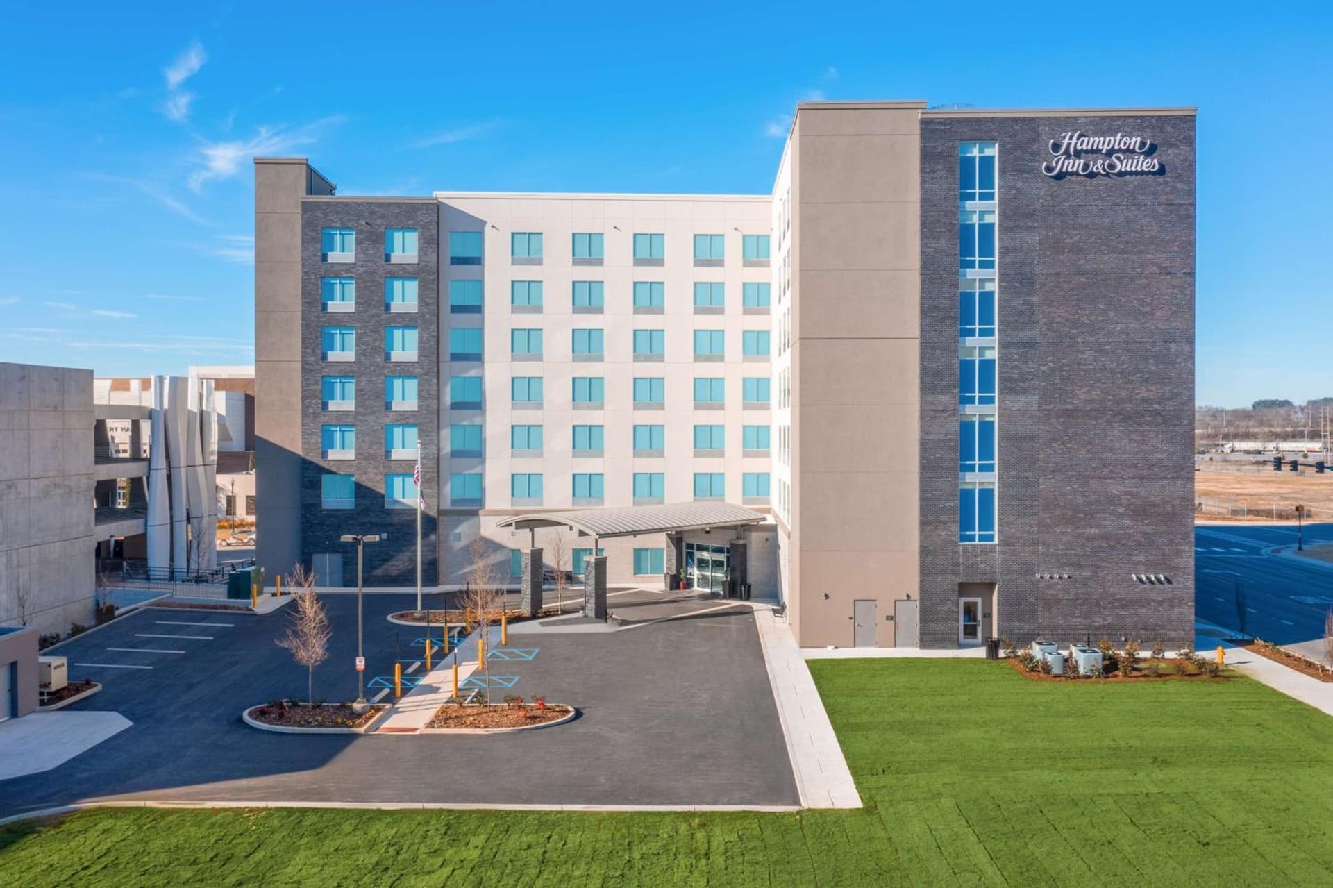 Hampton Inn & Suites Huntsville Downtown, Al property views in Huntsville, AL — gallery photo 3
