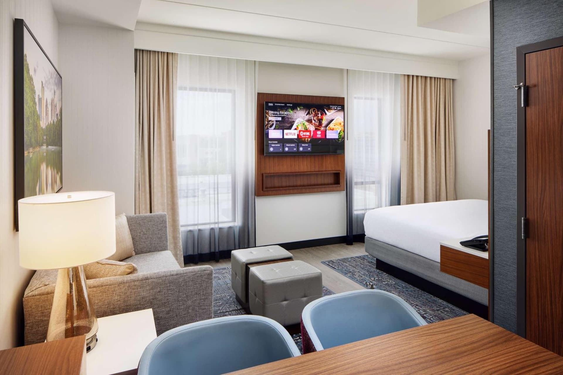 Embassy Suites By Hilton Atlanta Airport North gallery photo in Atlanta, GA — image 34