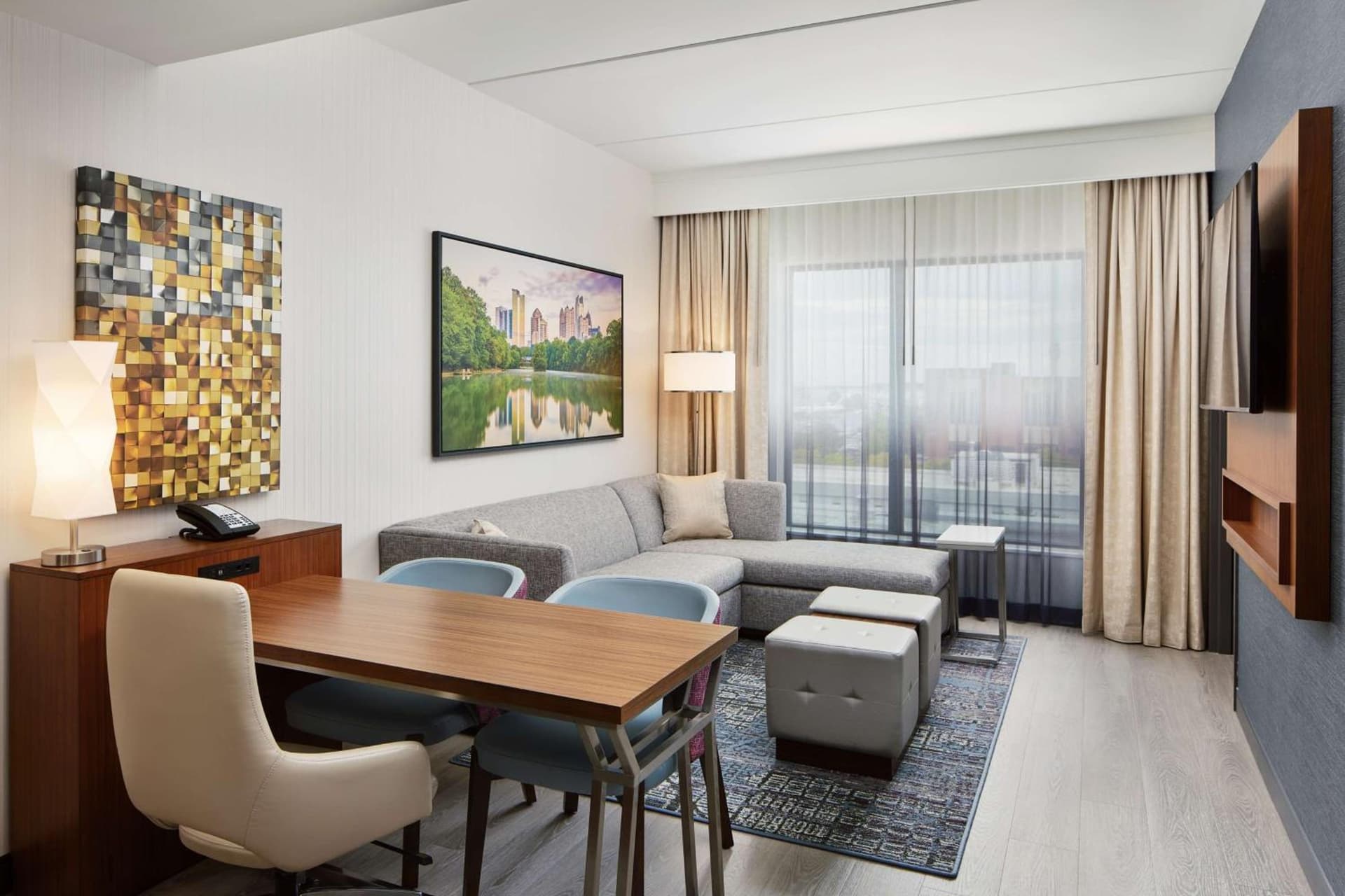 Embassy Suites By Hilton Atlanta Airport North gallery photo in Atlanta, GA — image 16