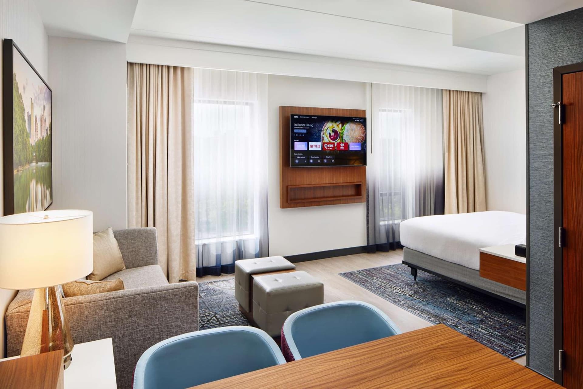 Embassy Suites By Hilton Atlanta Airport North gallery photo in Atlanta, GA — image 6