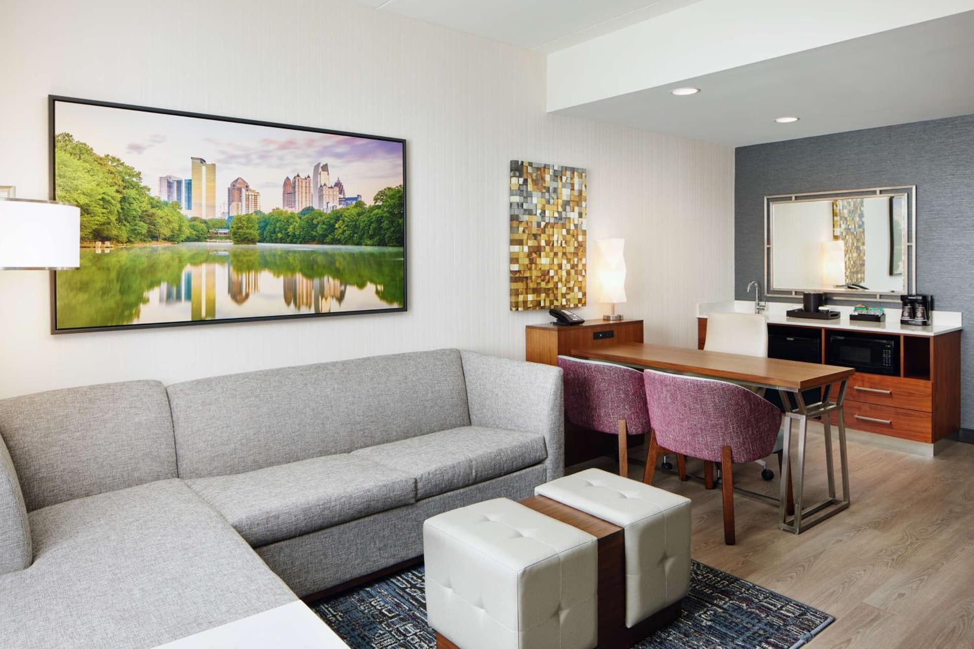 Embassy Suites By Hilton Atlanta Airport North gallery photo in Atlanta, GA — image 15
