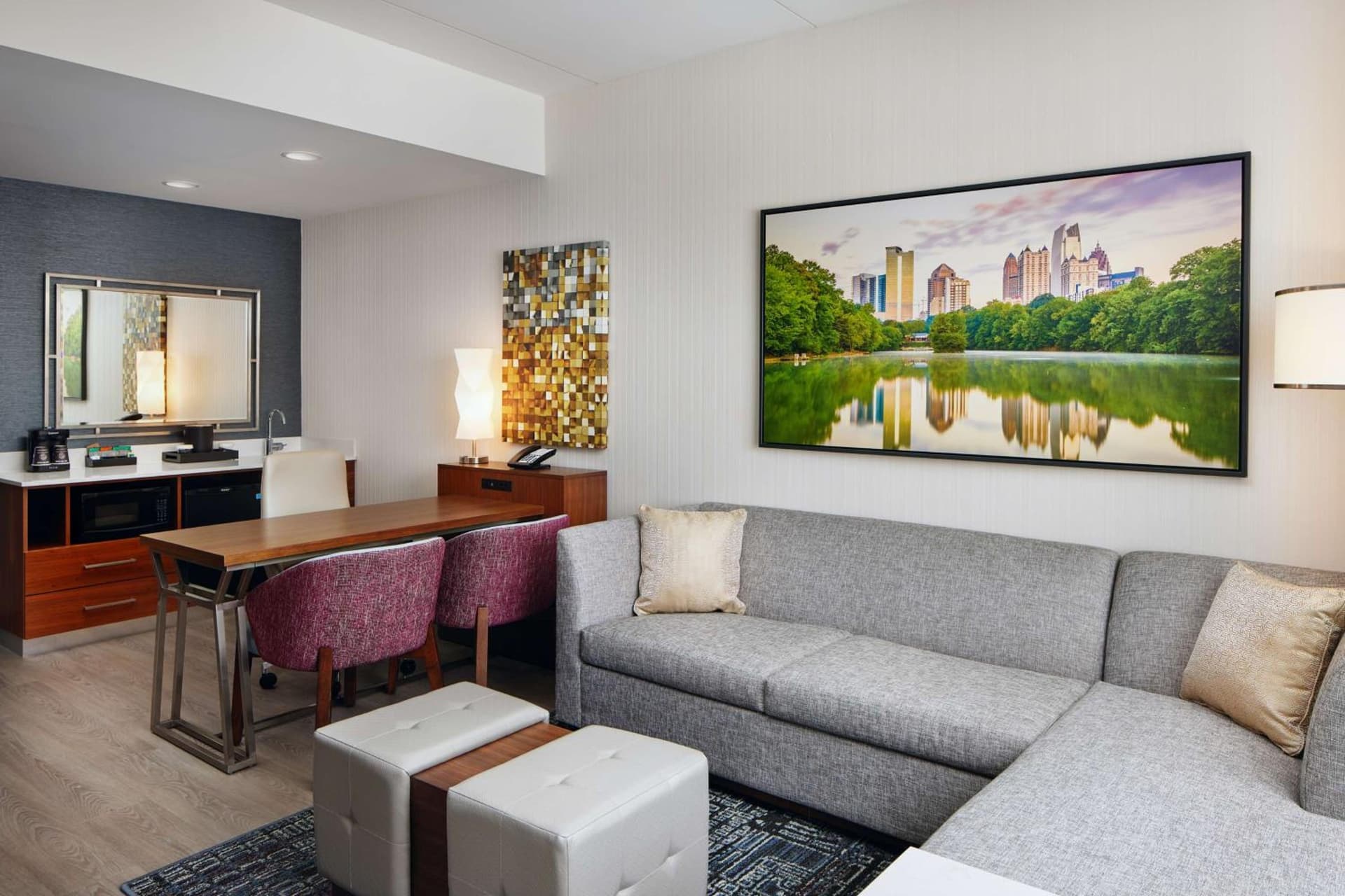 Embassy Suites By Hilton Atlanta Airport North gallery photo in Atlanta, GA — image 45